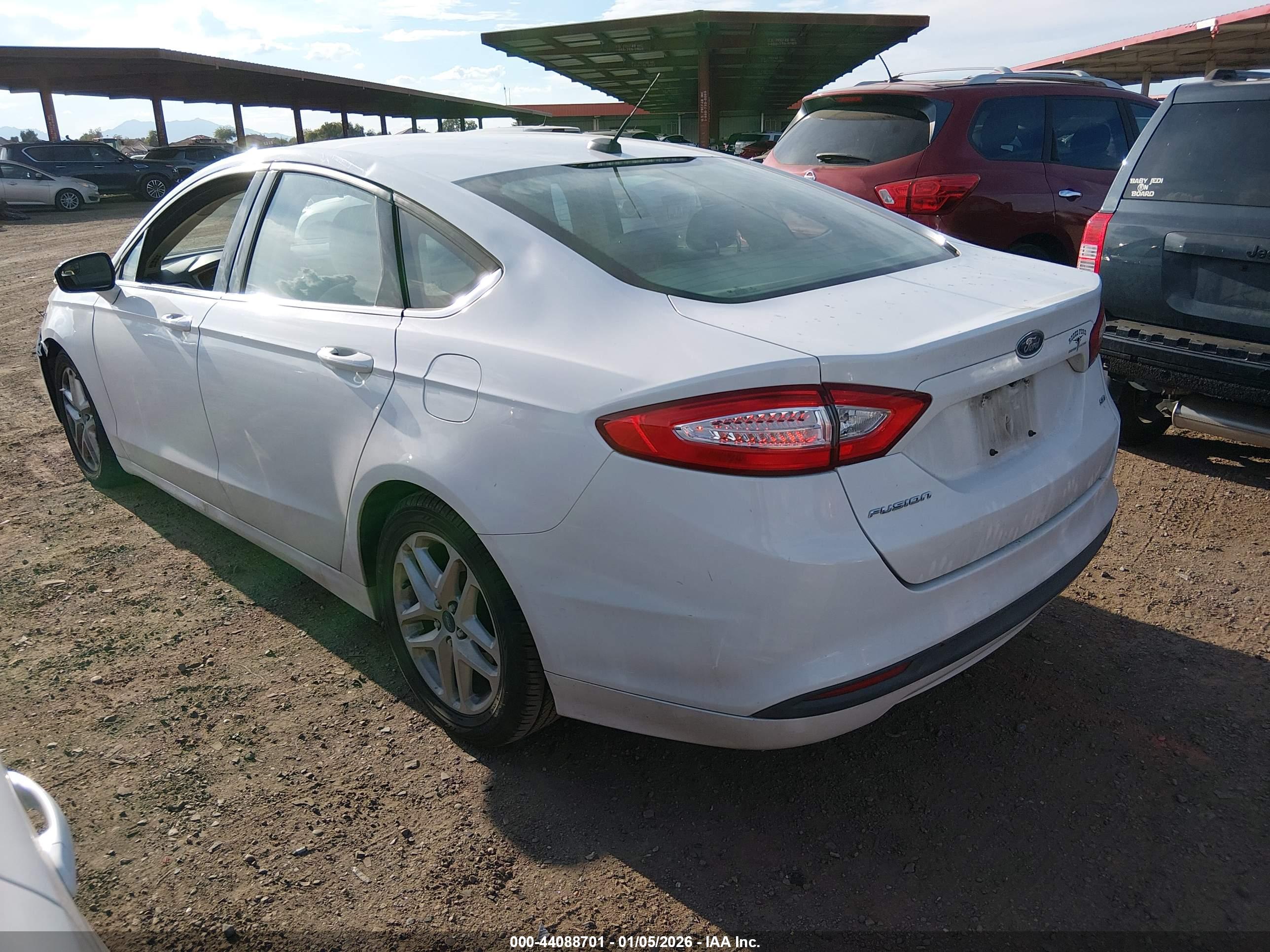 FORD FUSION image 3