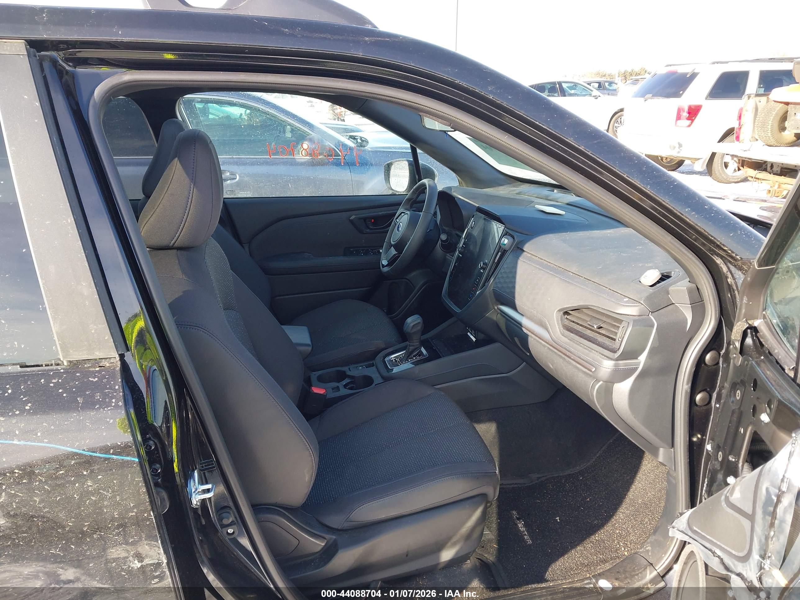SUBARU FORESTER image 5