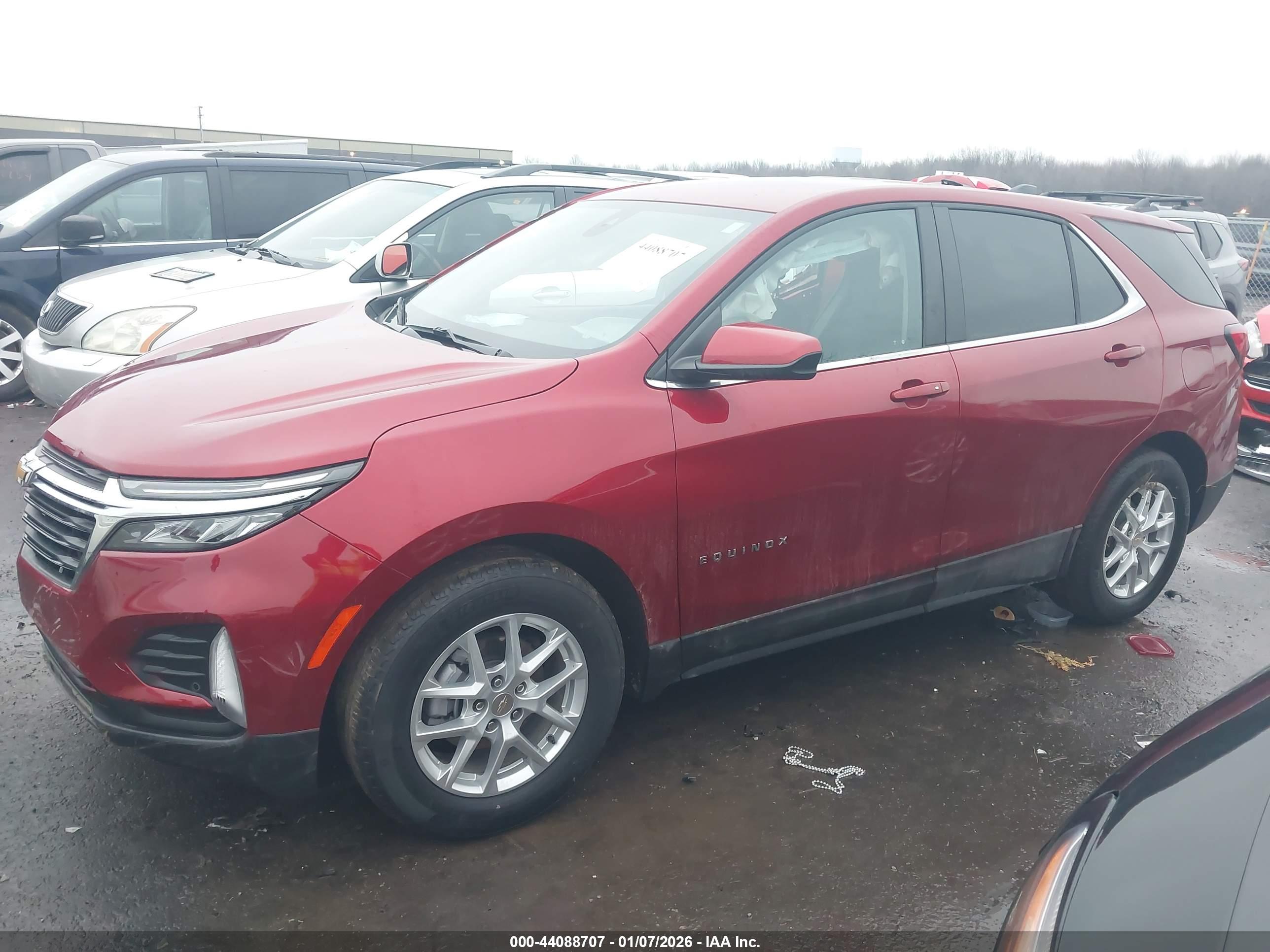 CHEVROLET EQUINOX image 2