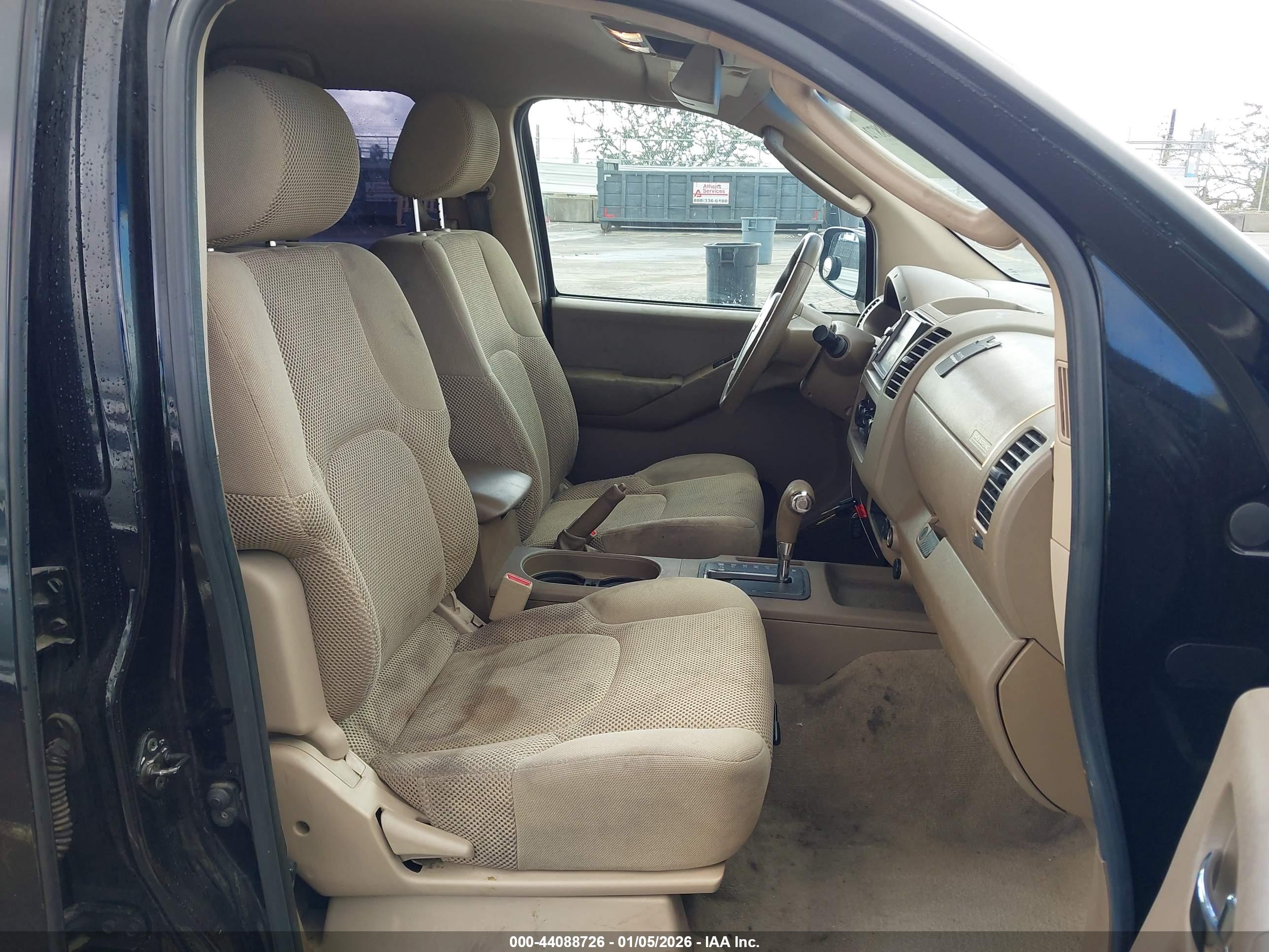 NISSAN FRONTIER image 5