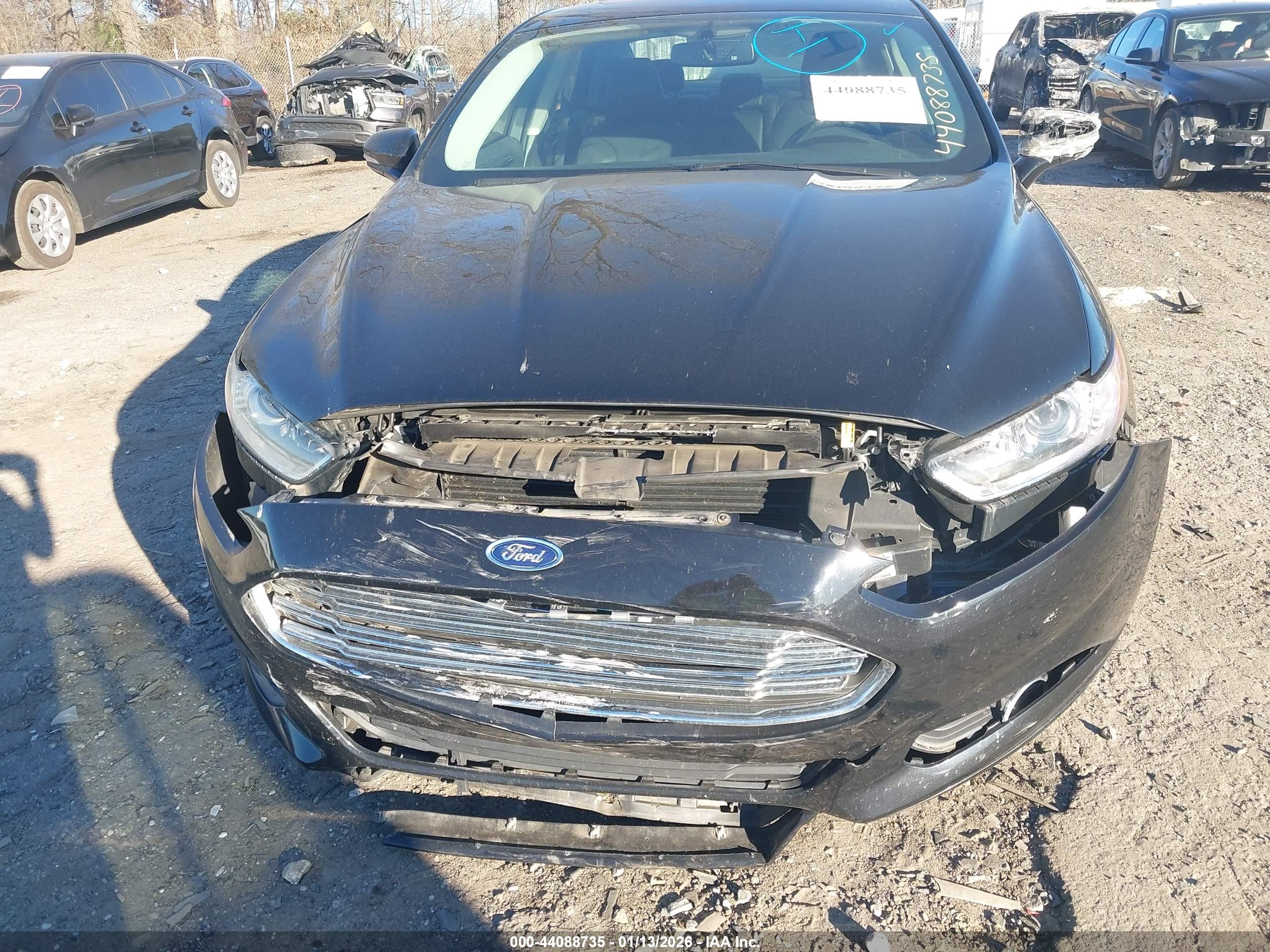 FORD FUSION image 6