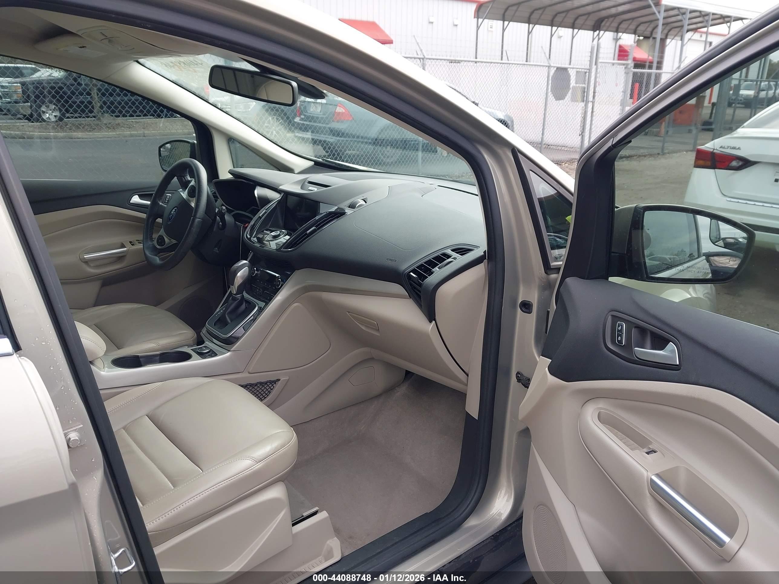 FORD C-MAX image 5