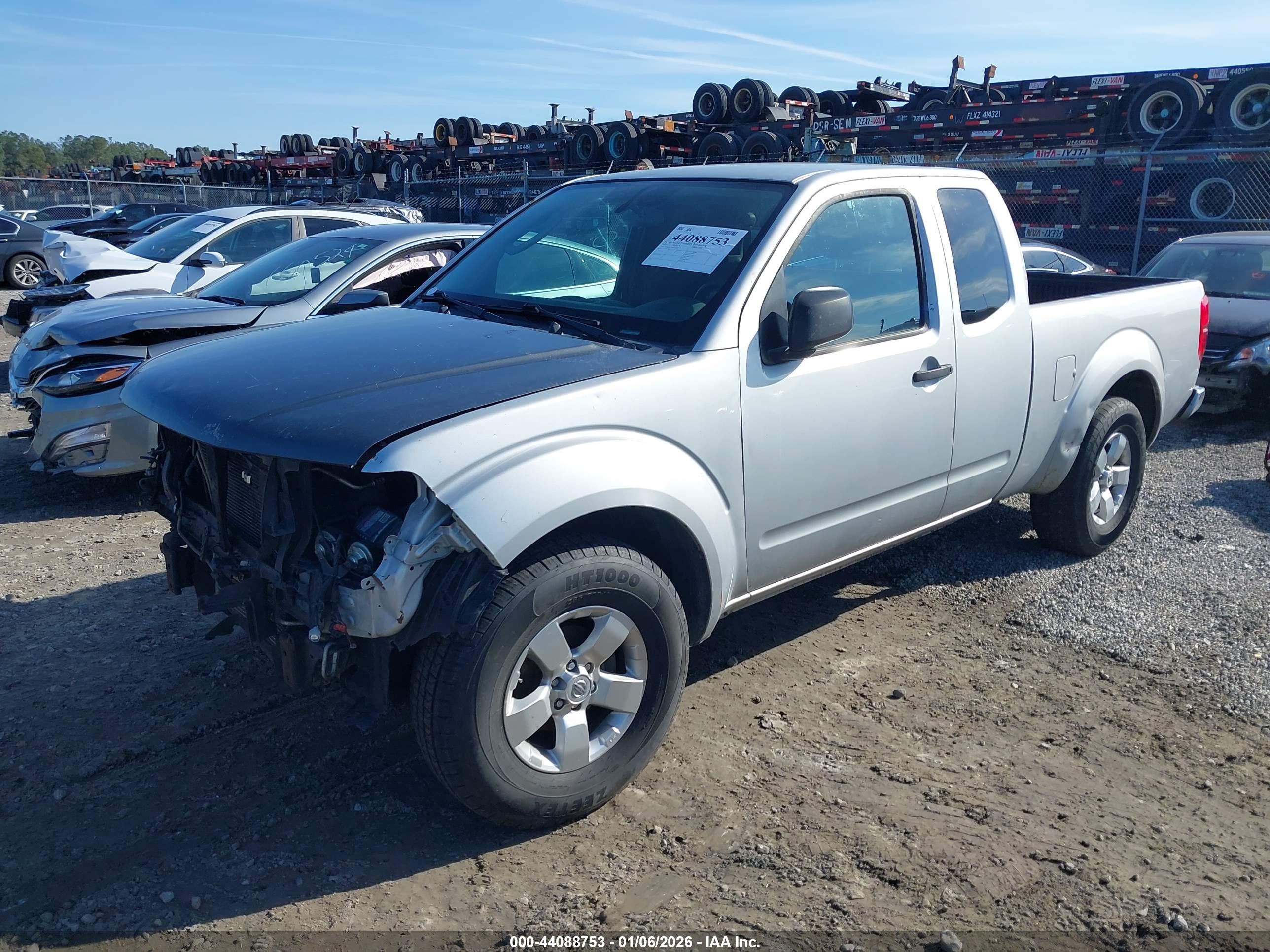 NISSAN FRONTIER image 2