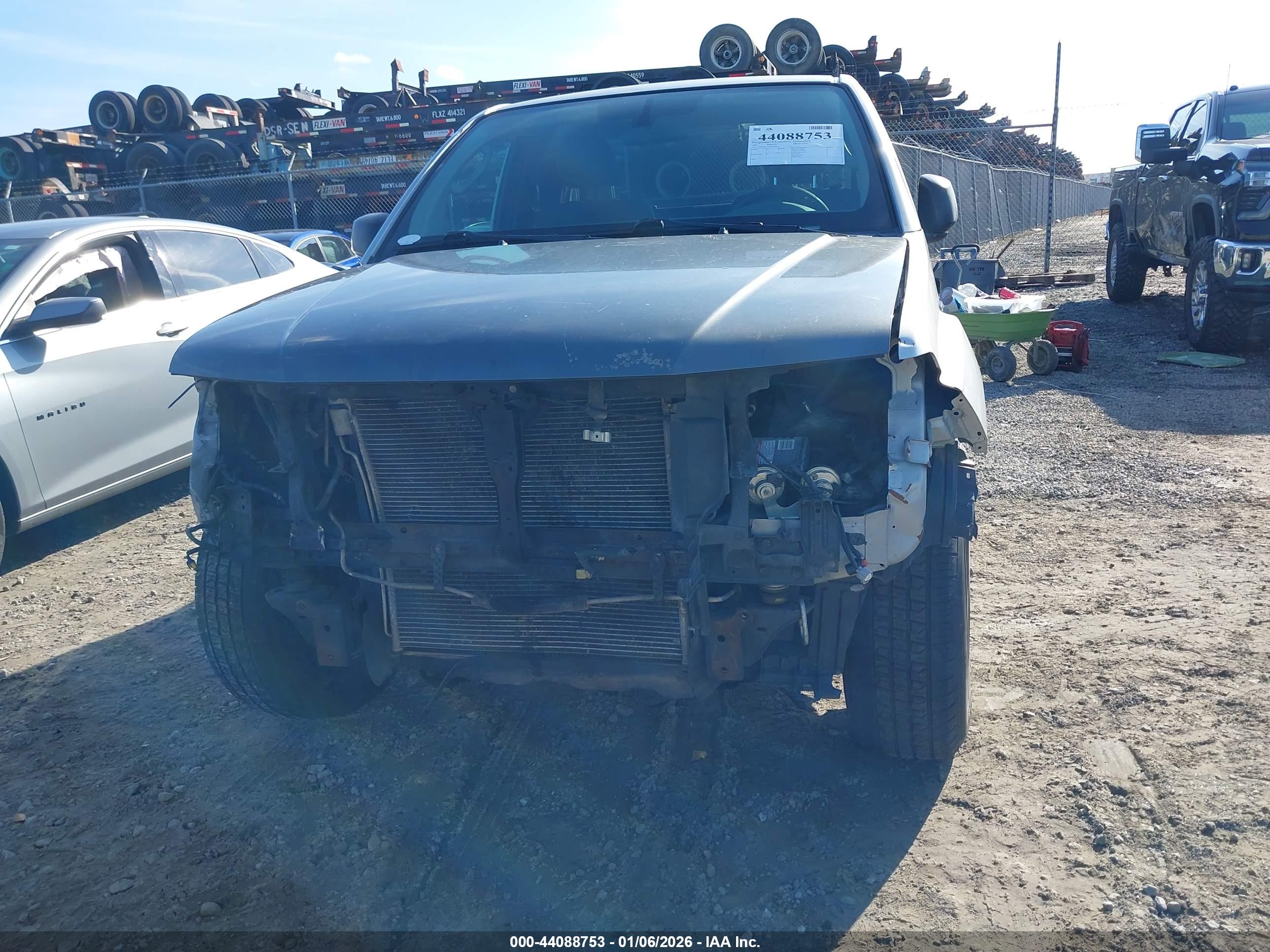 NISSAN FRONTIER image 6