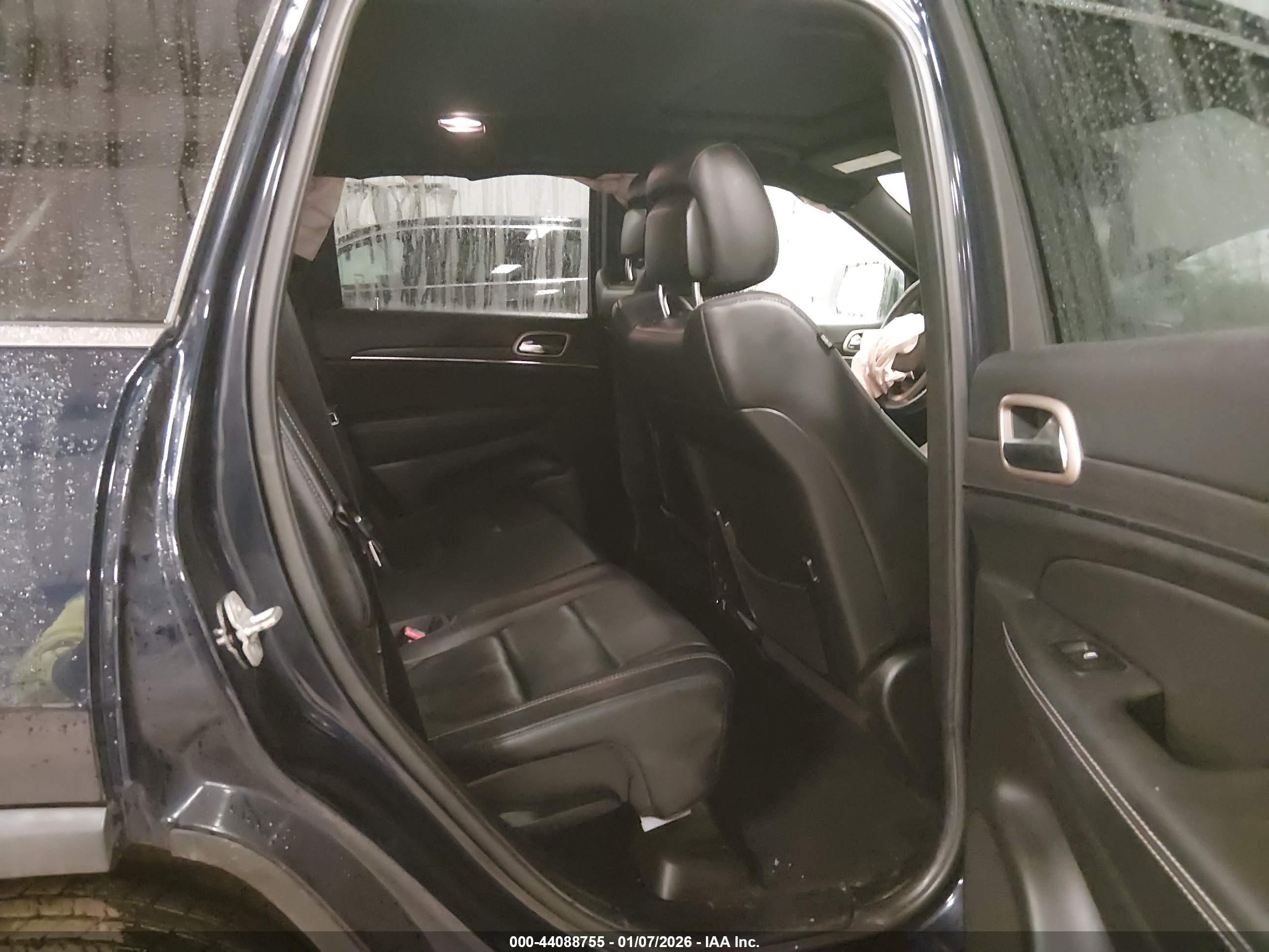JEEP GRAND image 8