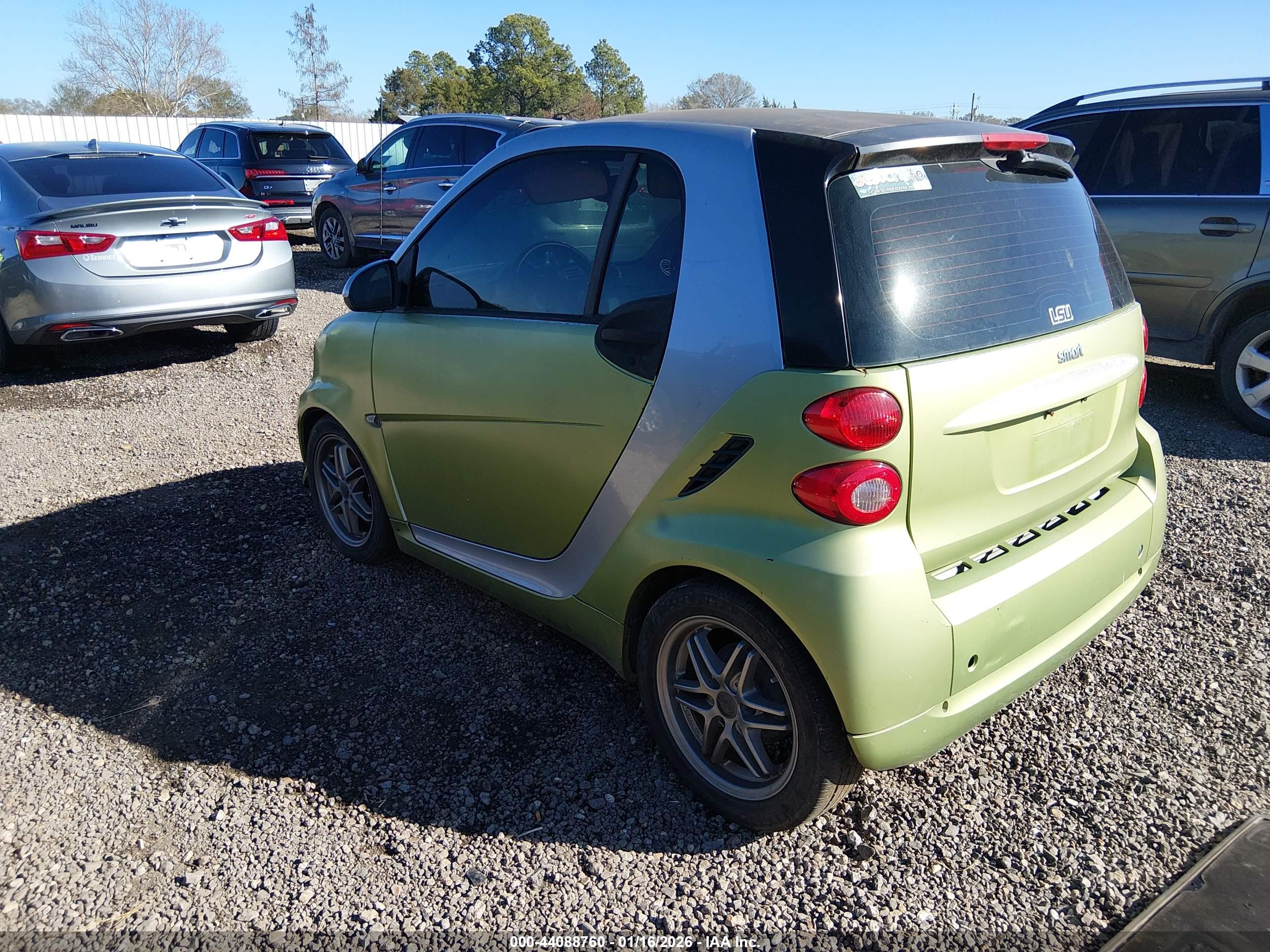 SMART FORTWO image 3