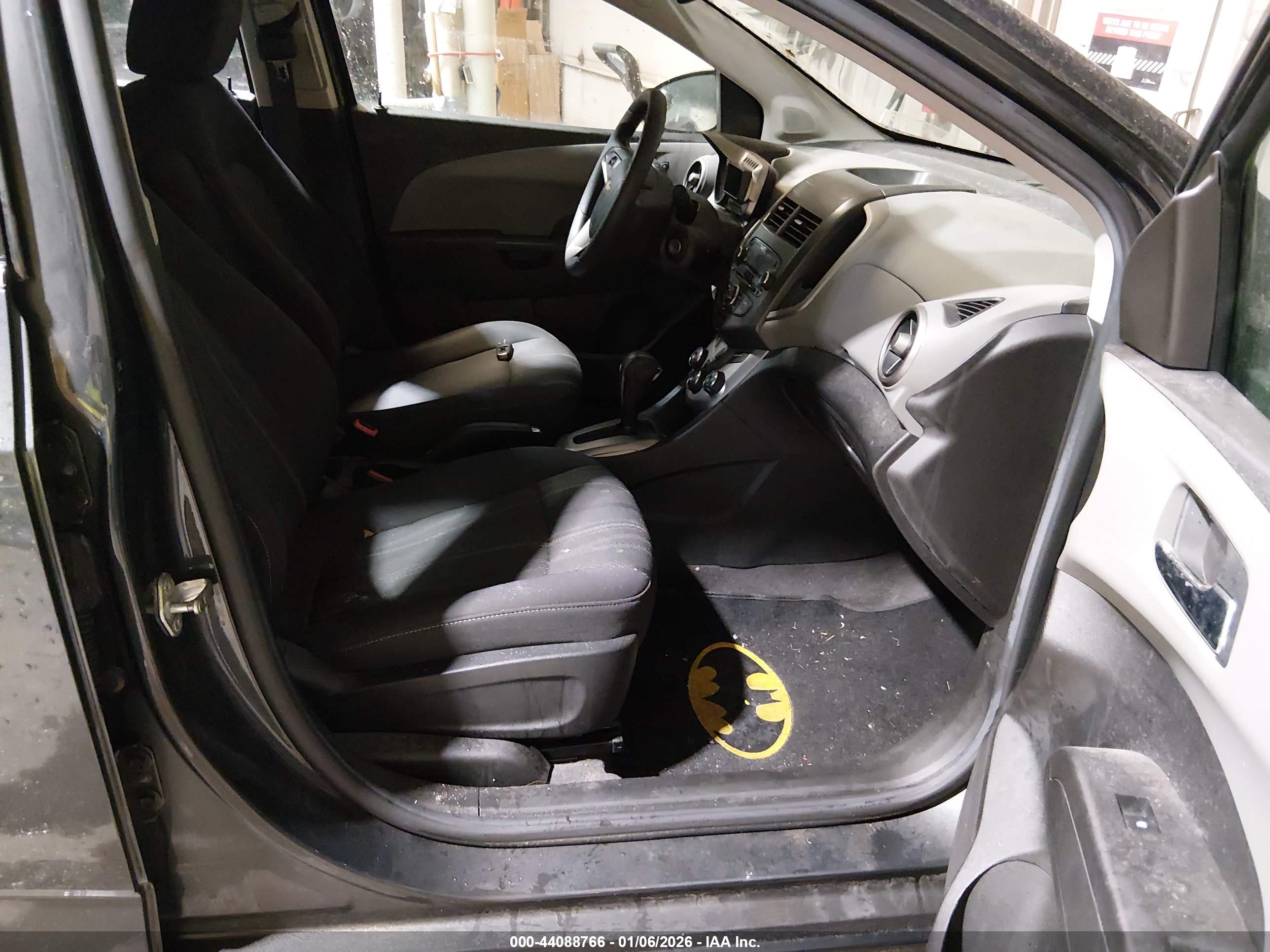 CHEVROLET SONIC image 5