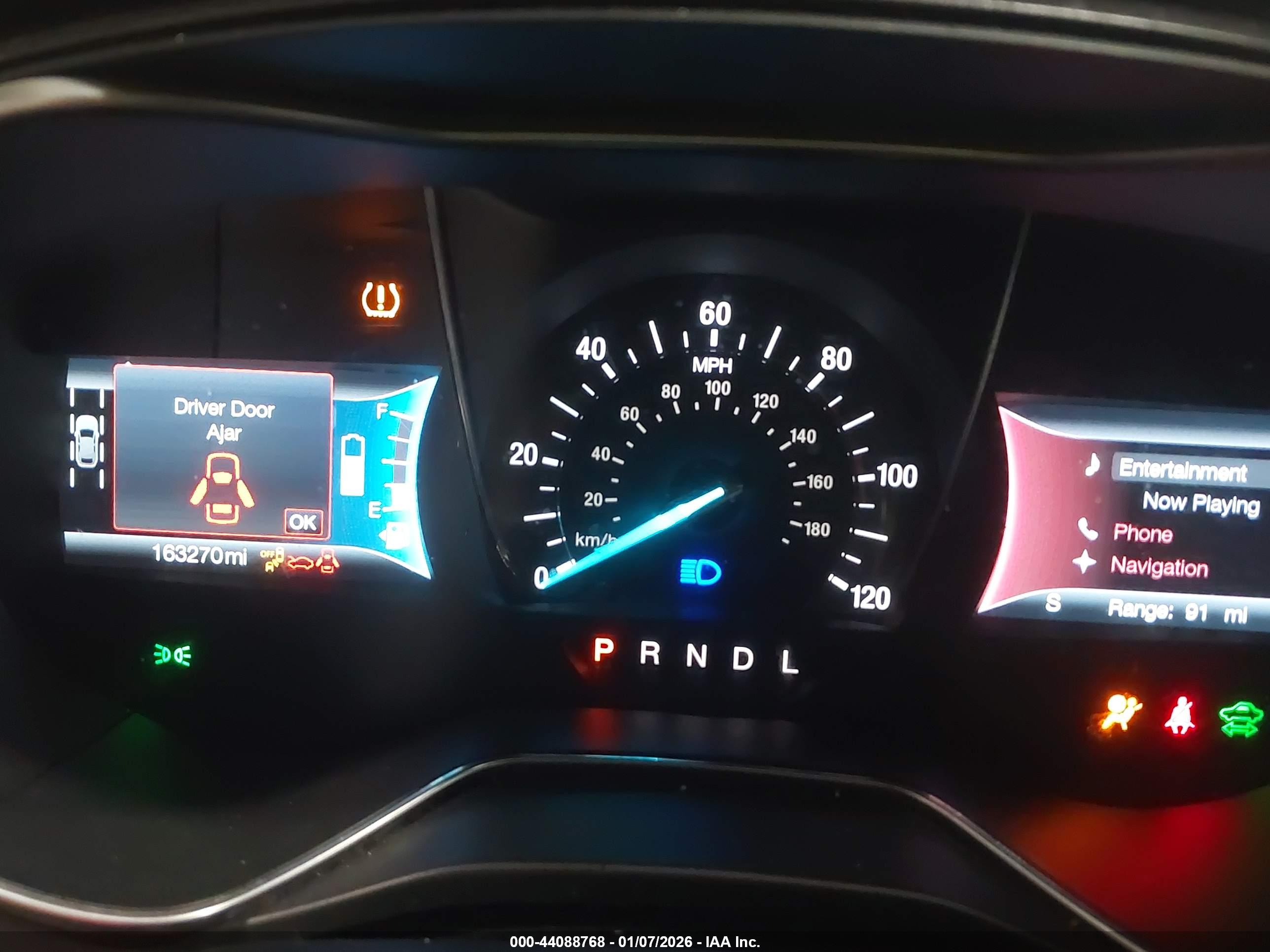 FORD FUSION image 7