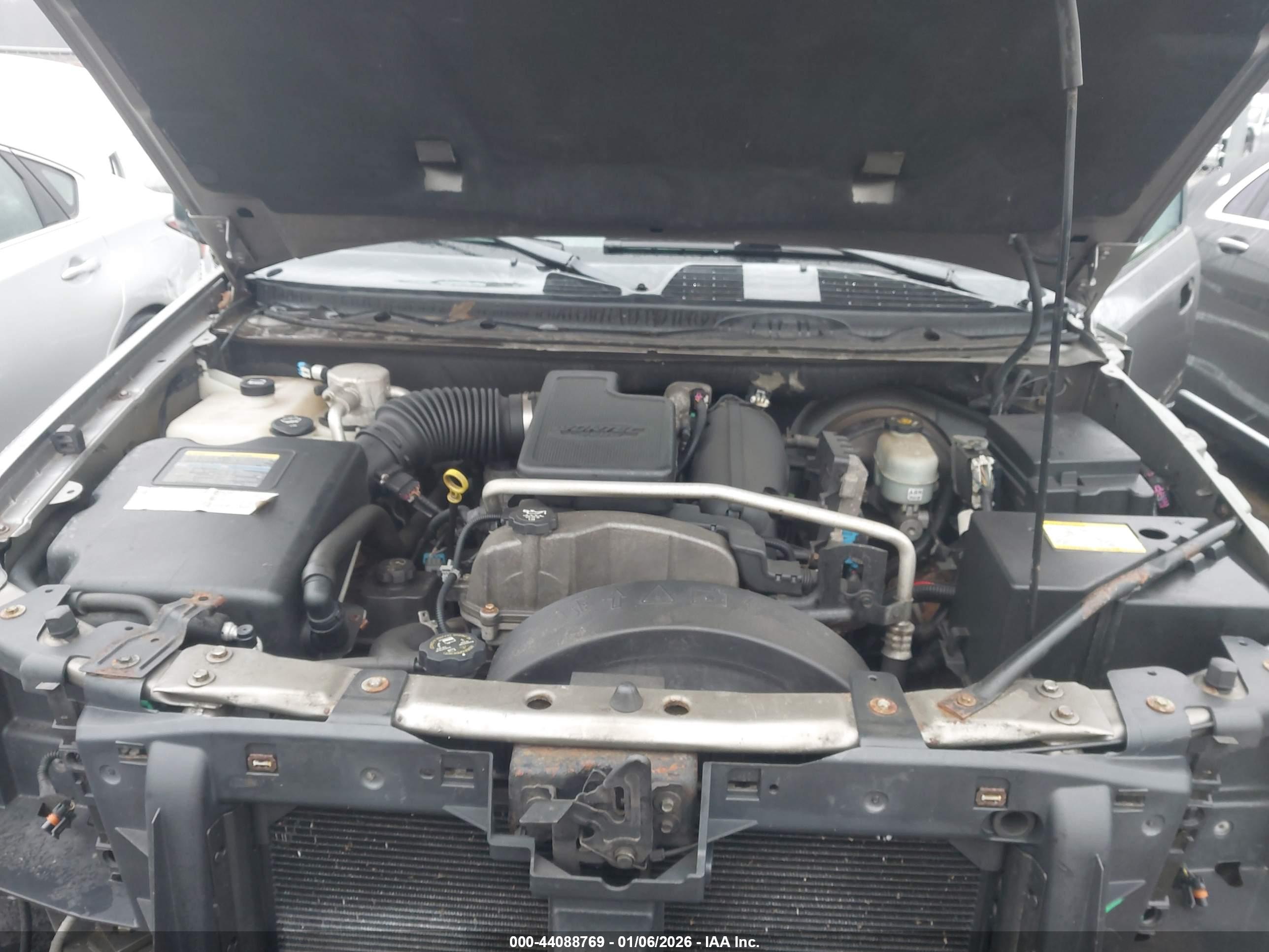 GMC ENVOY image 10