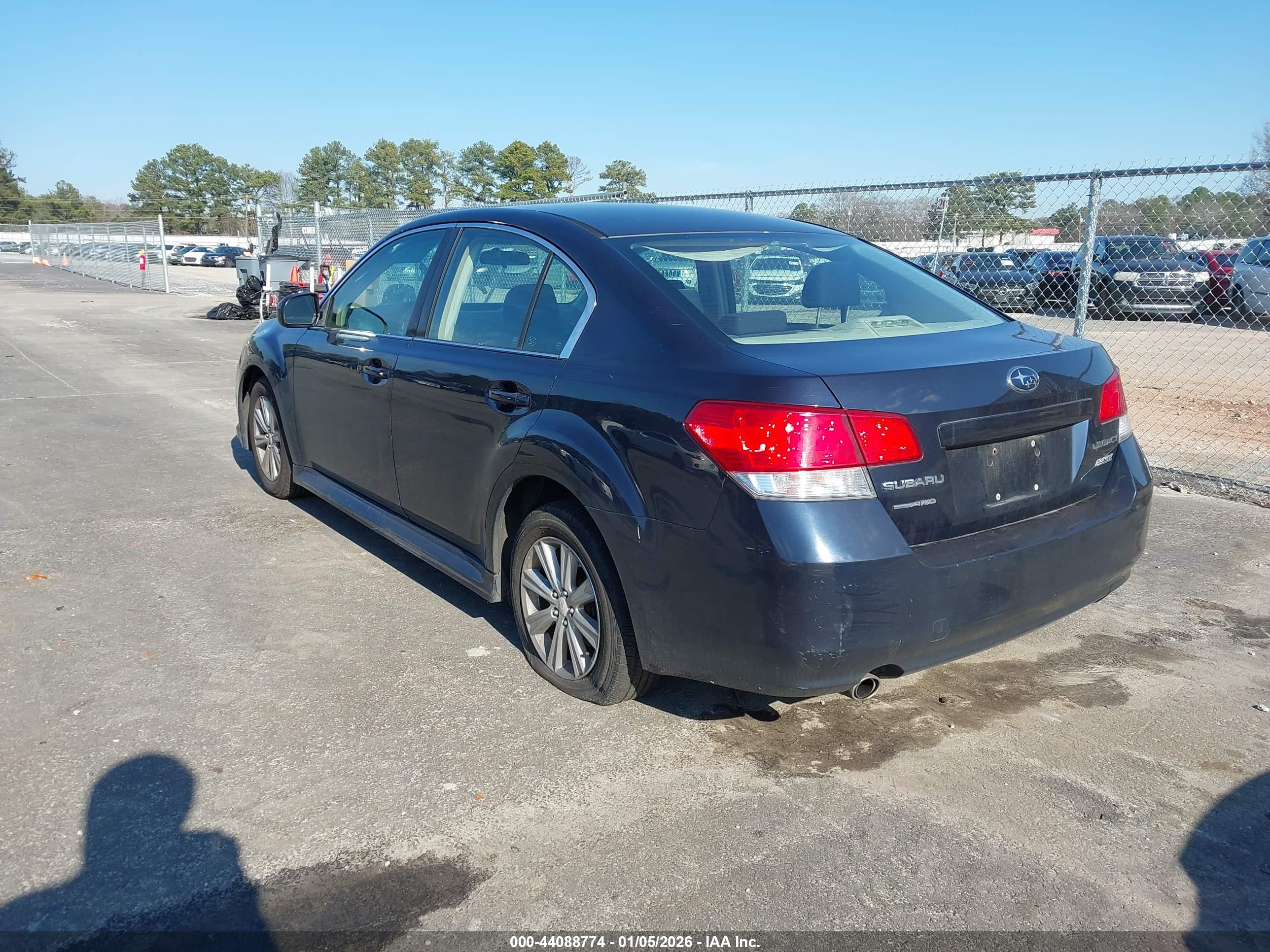 SUBARU LEGACY image 3