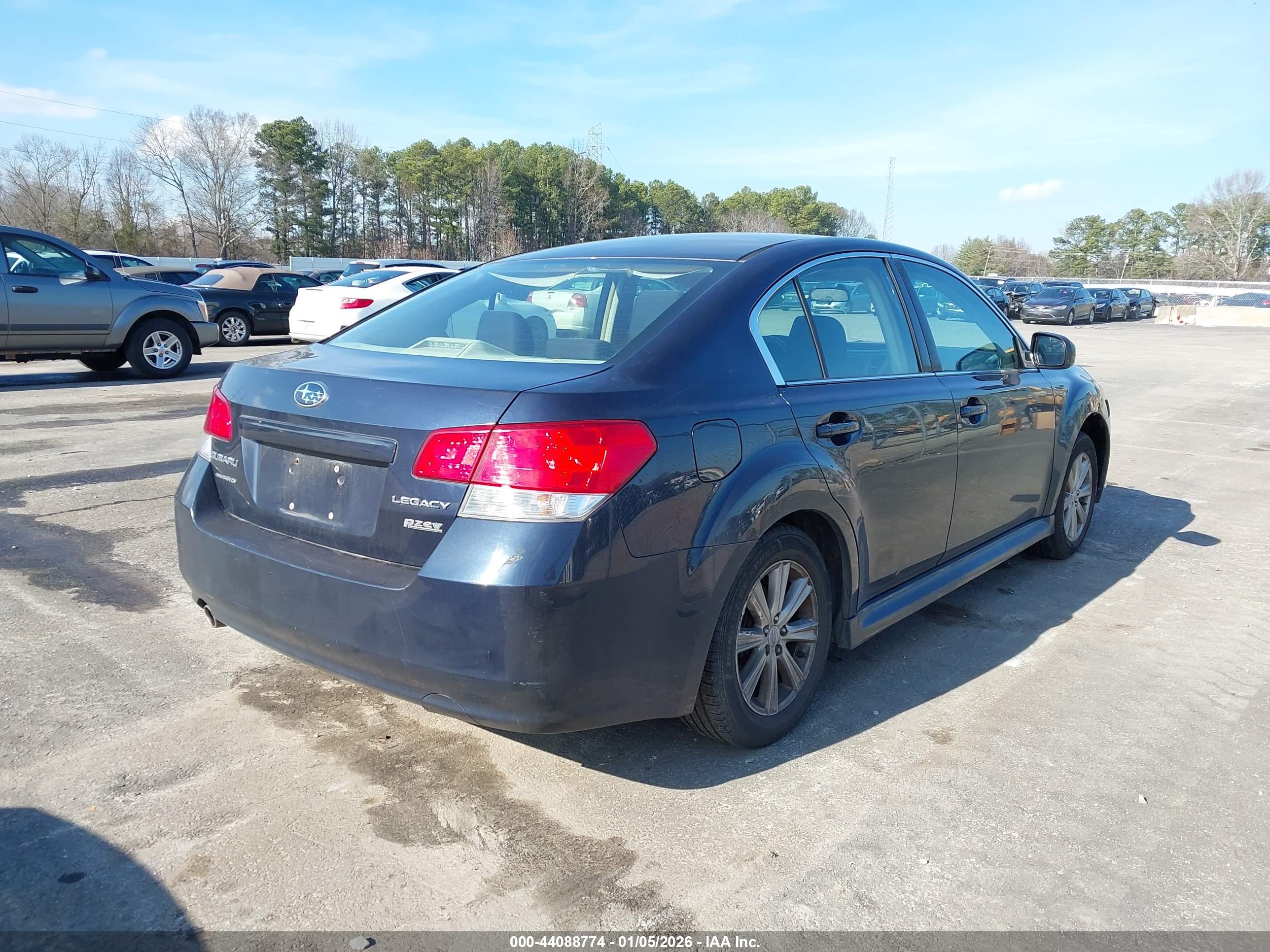 SUBARU LEGACY image 4
