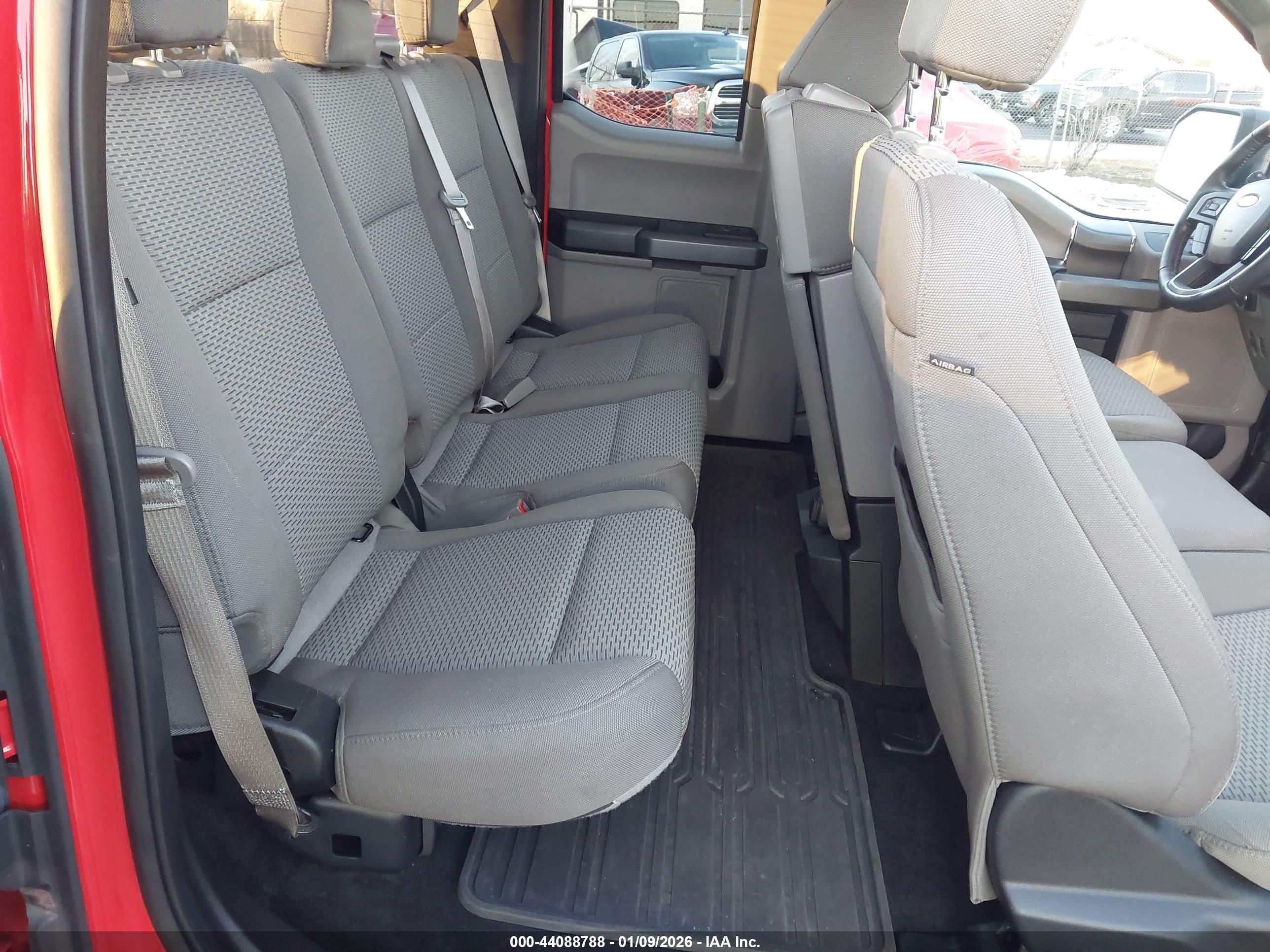 FORD F-150 image 8
