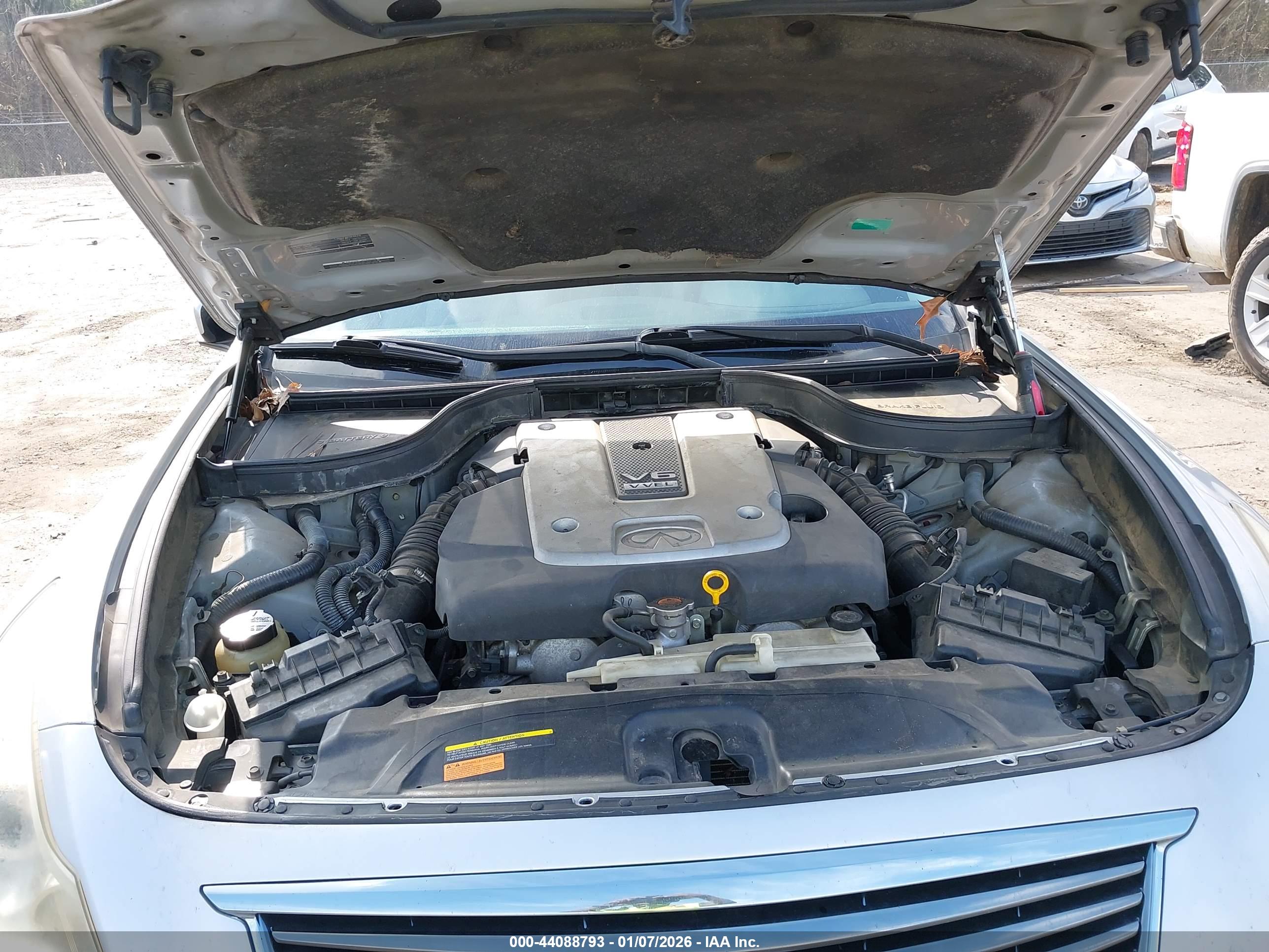 INFINITI G37 image 10