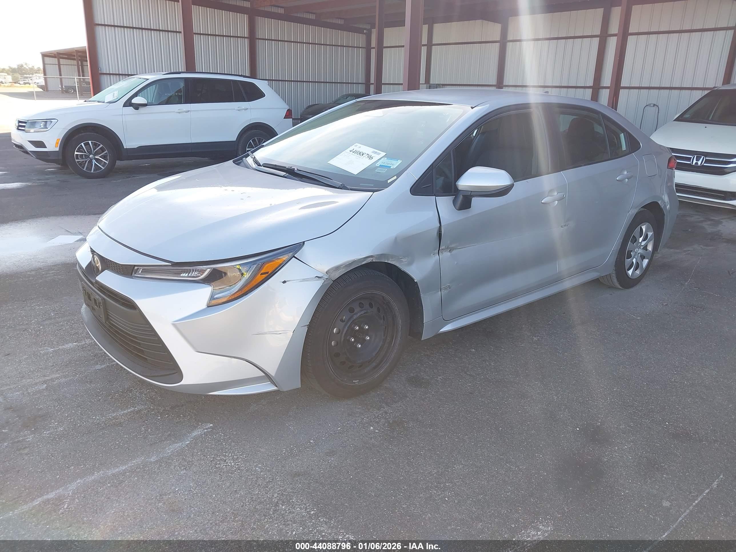 TOYOTA COROLLA image 2