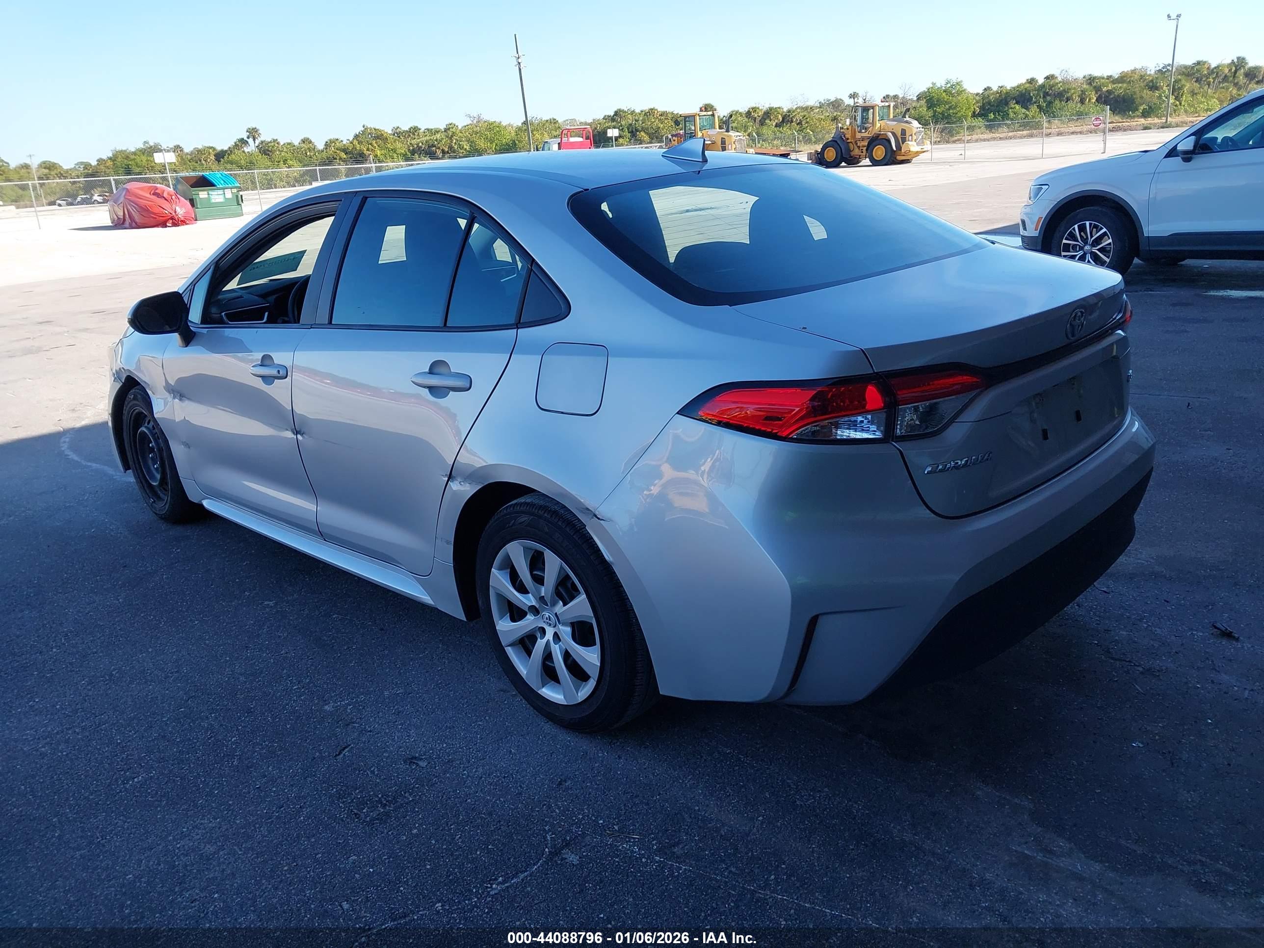 TOYOTA COROLLA image 3