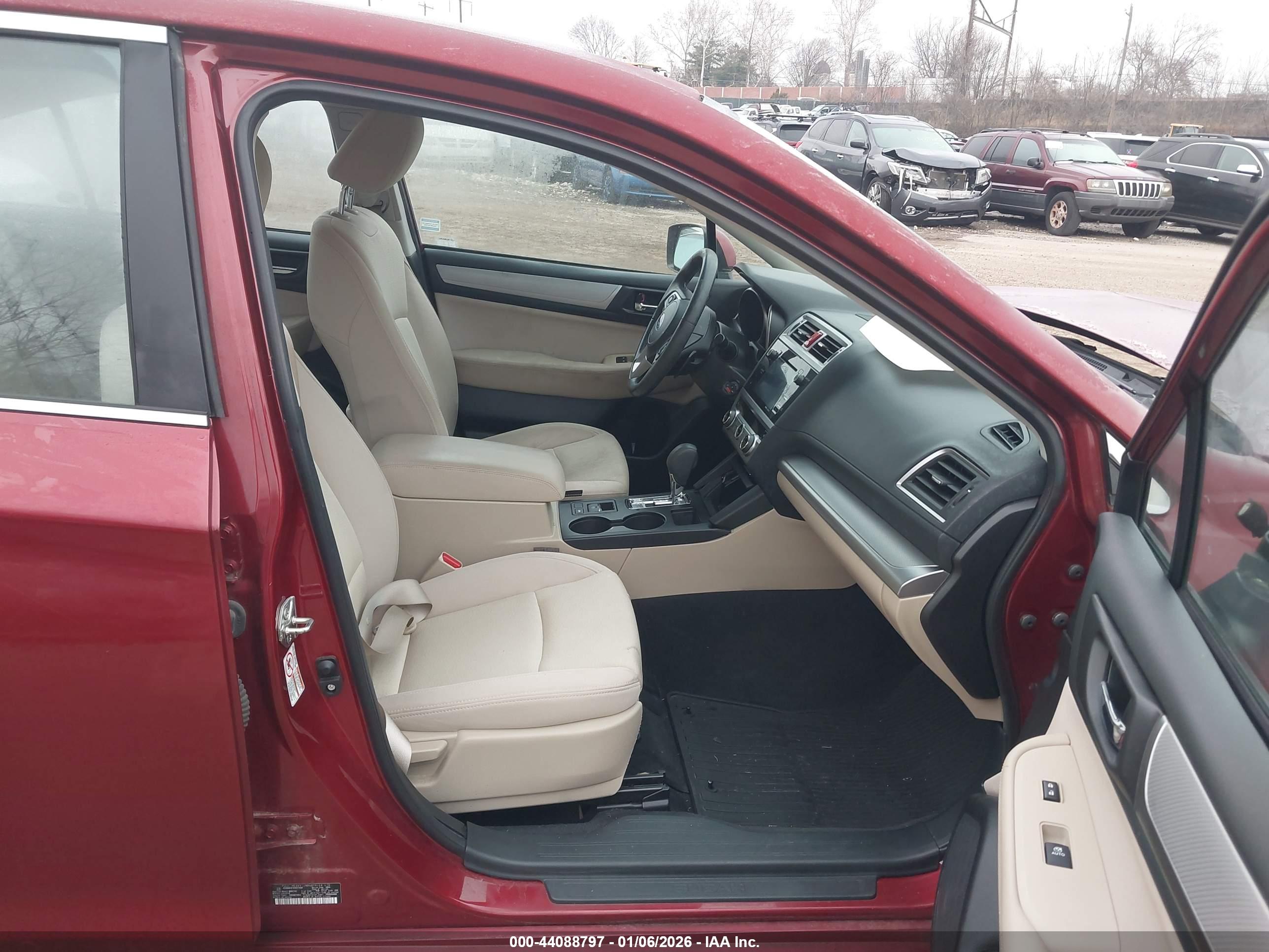 SUBARU LEGACY image 5