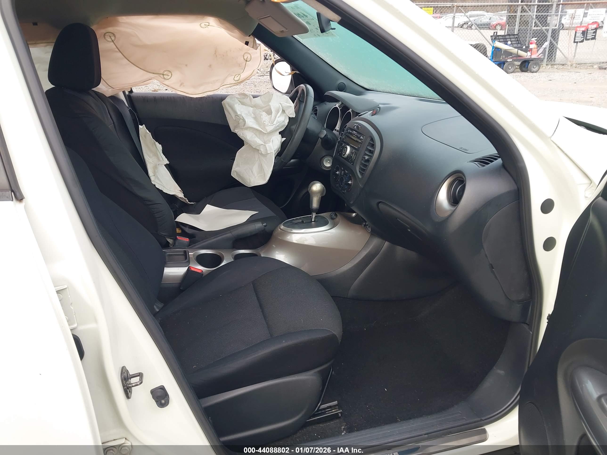 NISSAN JUKE image 5