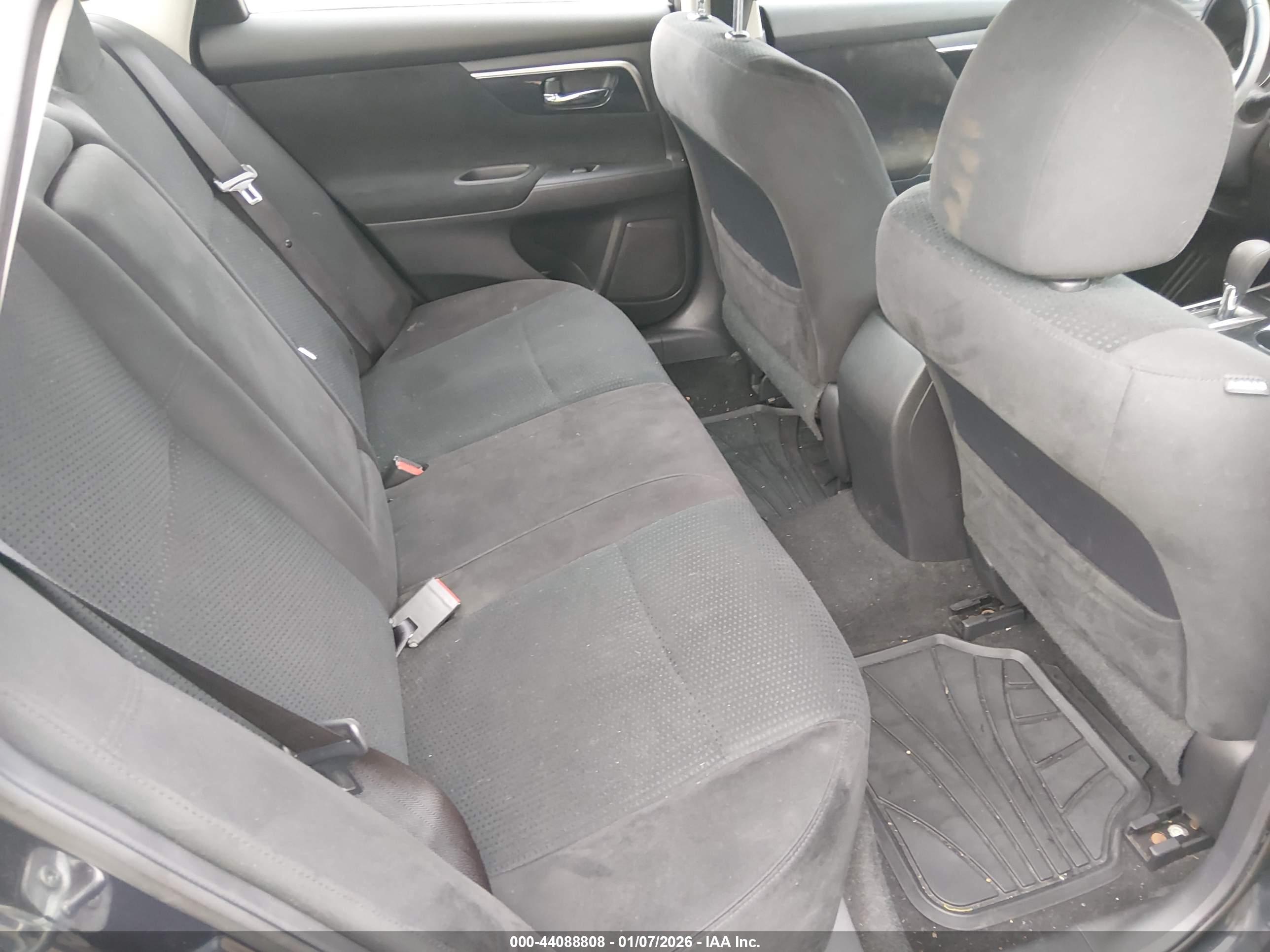 NISSAN ALTIMA image 8