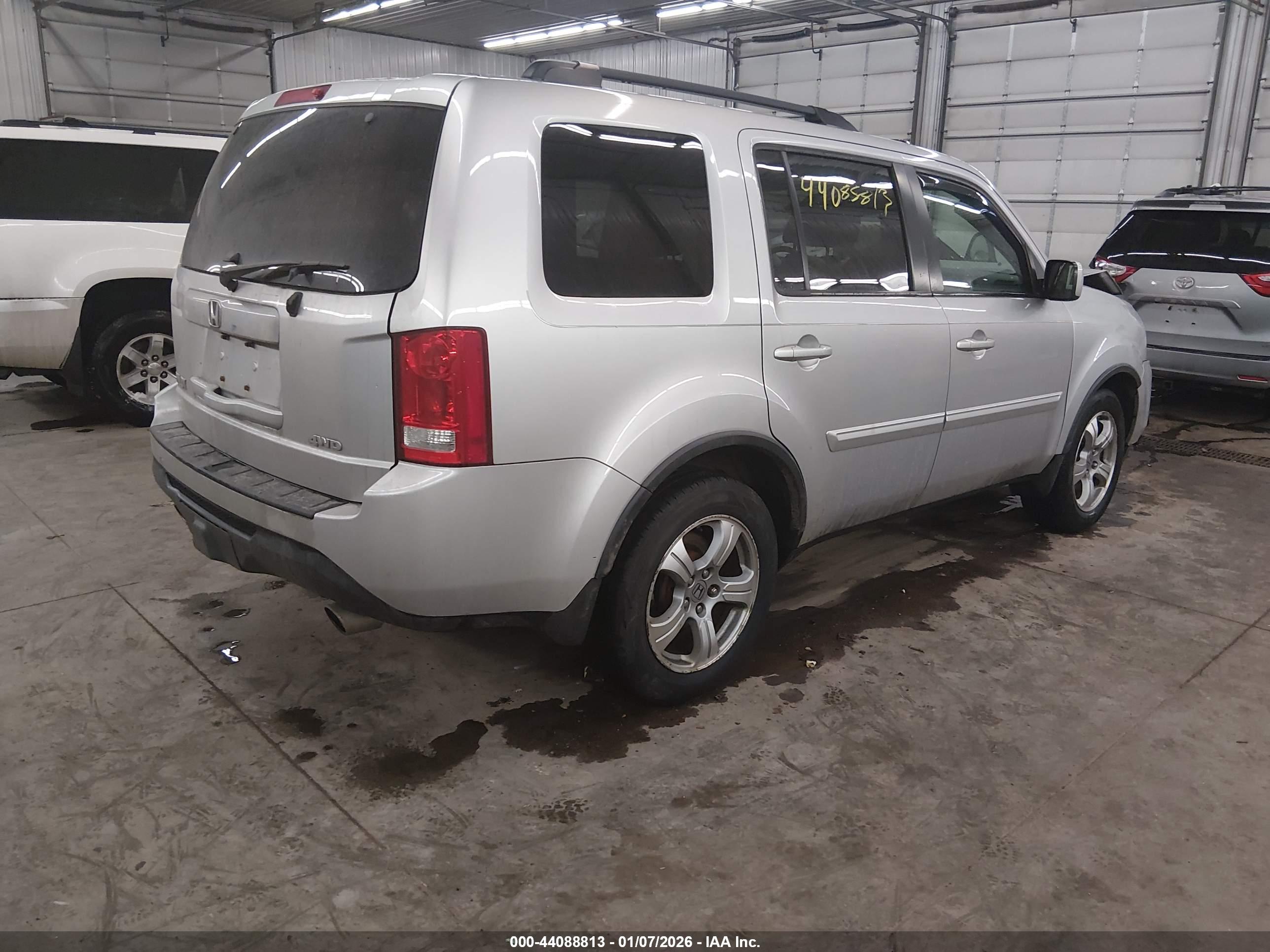 HONDA PILOT image 4