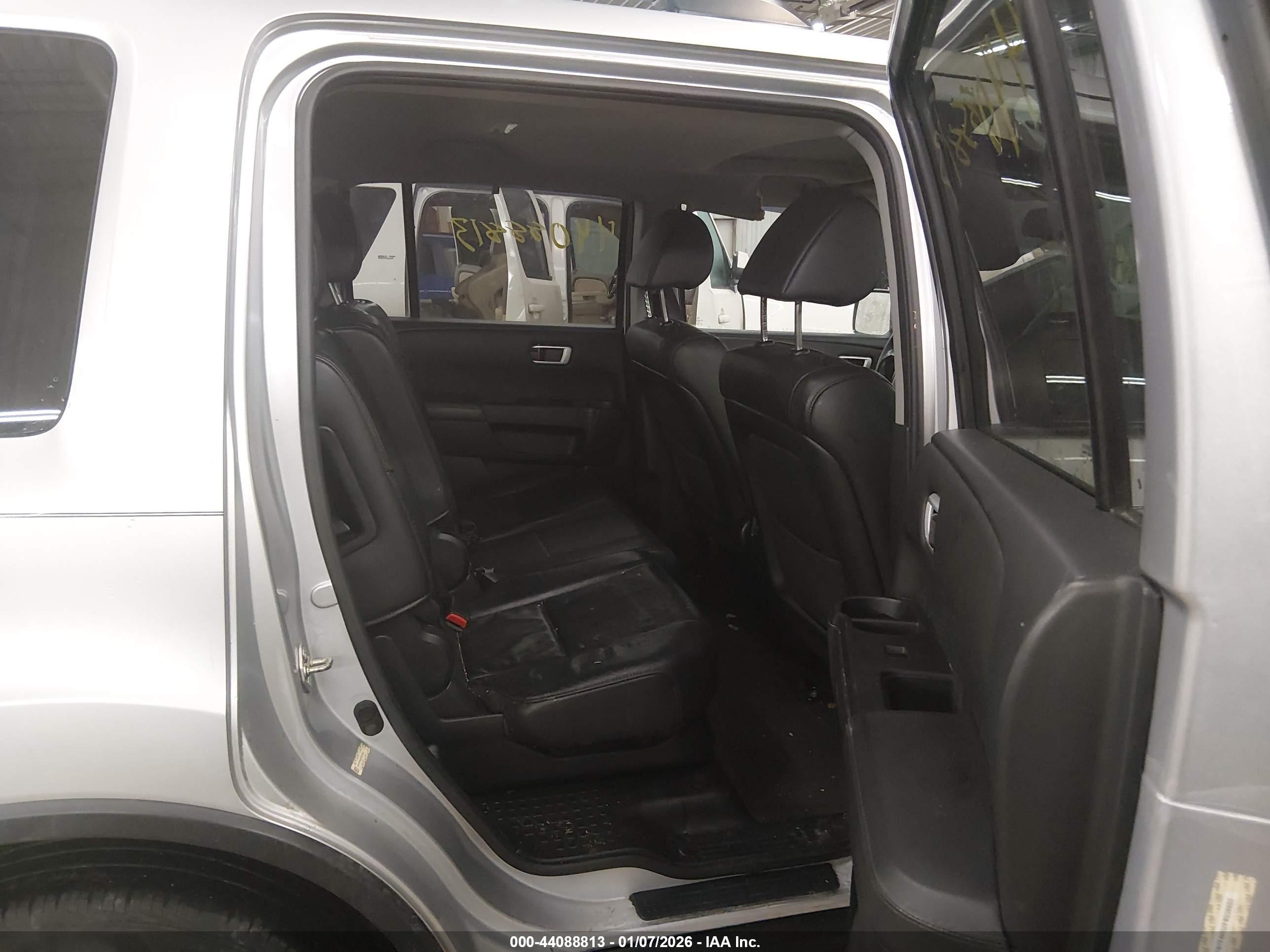HONDA PILOT image 8