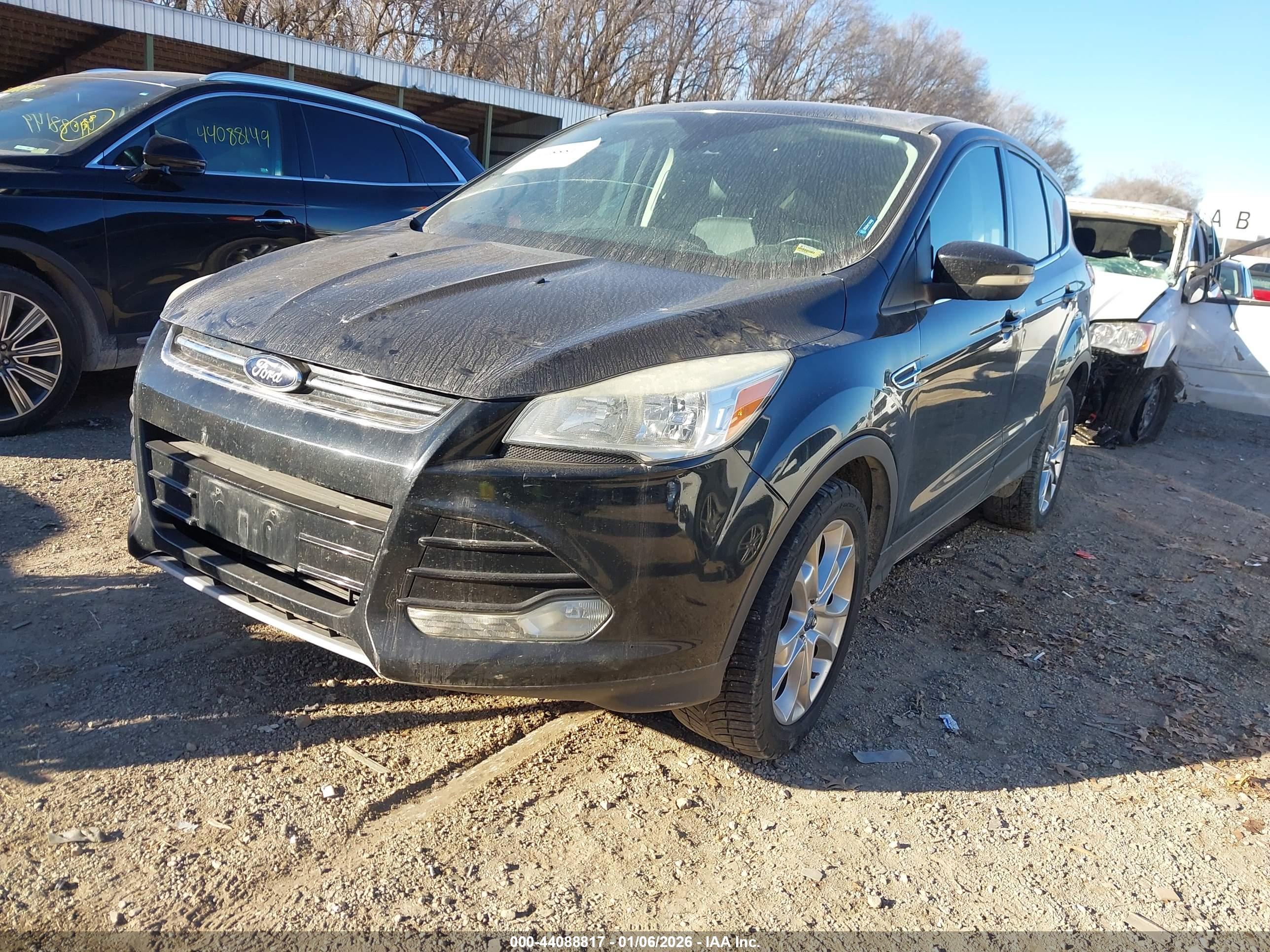 FORD ESCAPE image 2