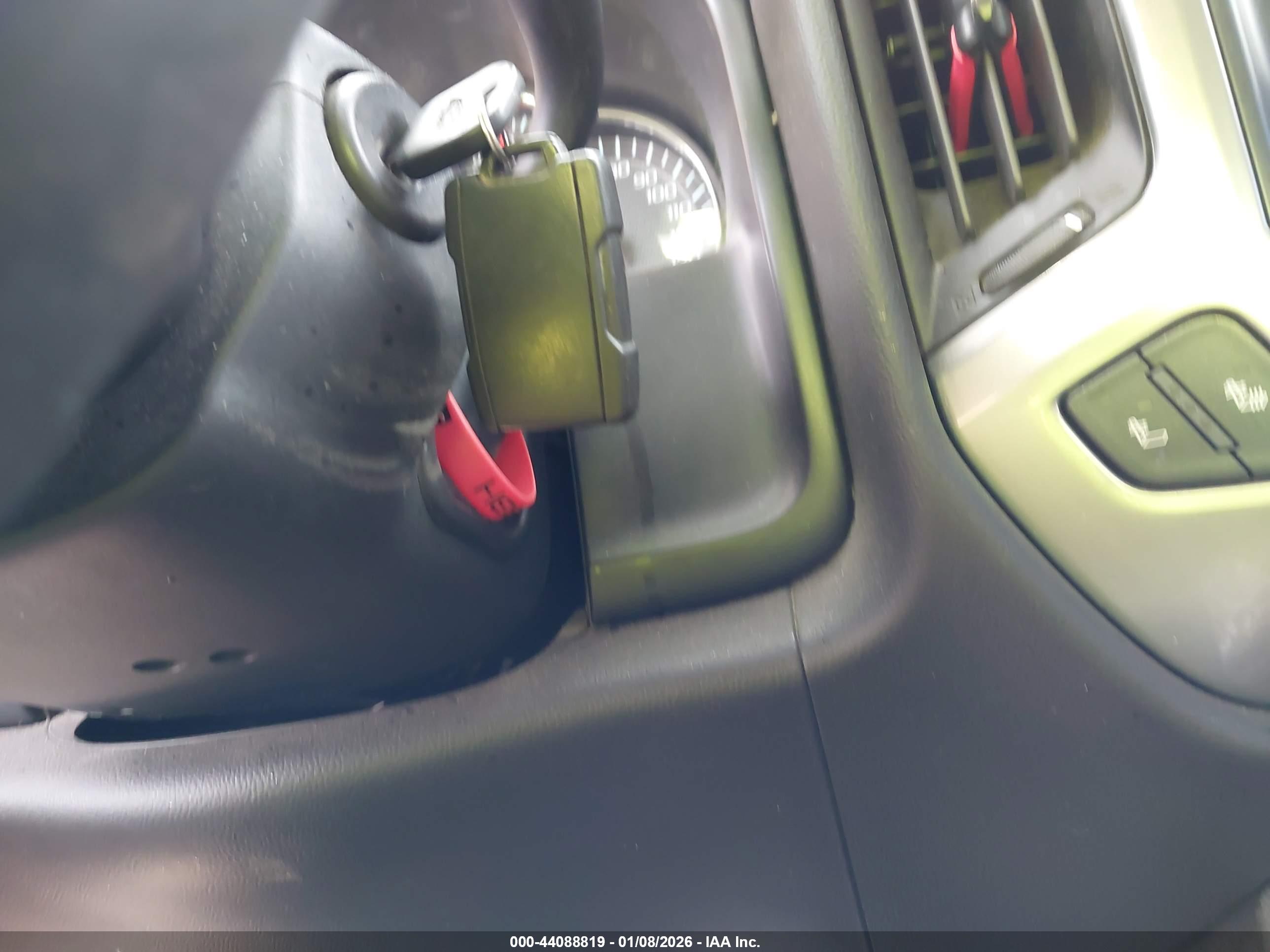 CHEVROLET SILVERADO image 11