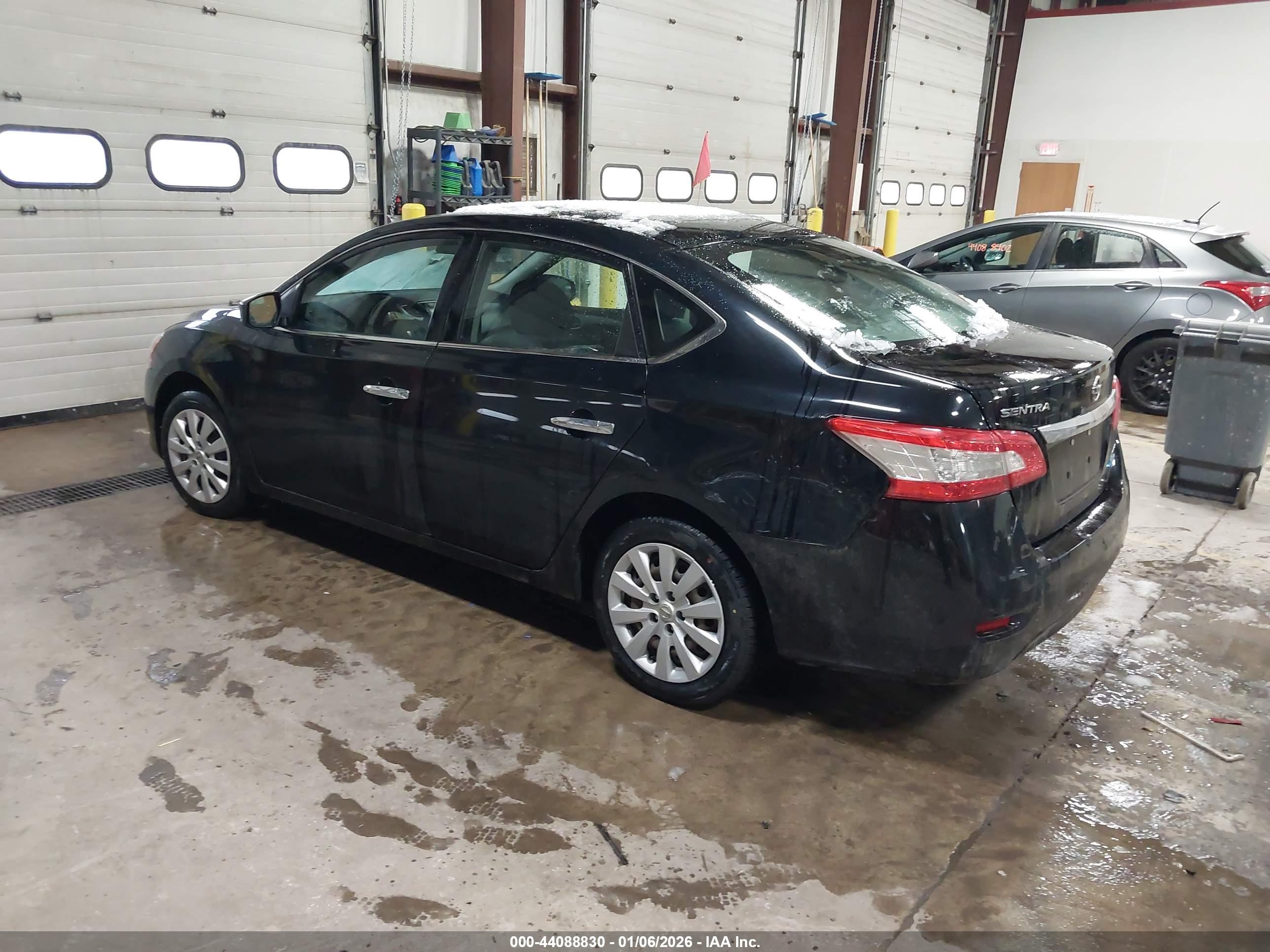 NISSAN SENTRA image 3