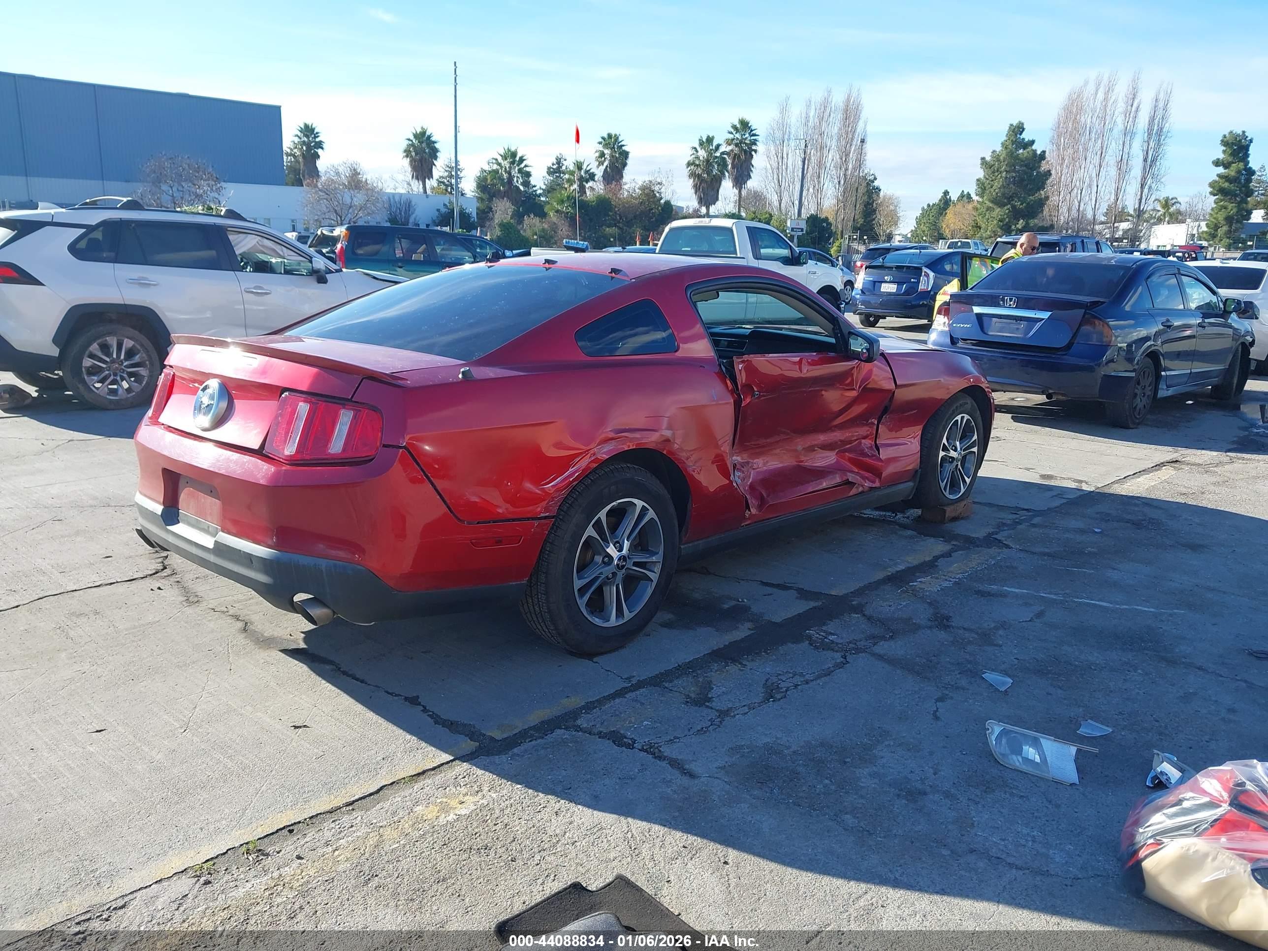FORD MUSTANG image 4