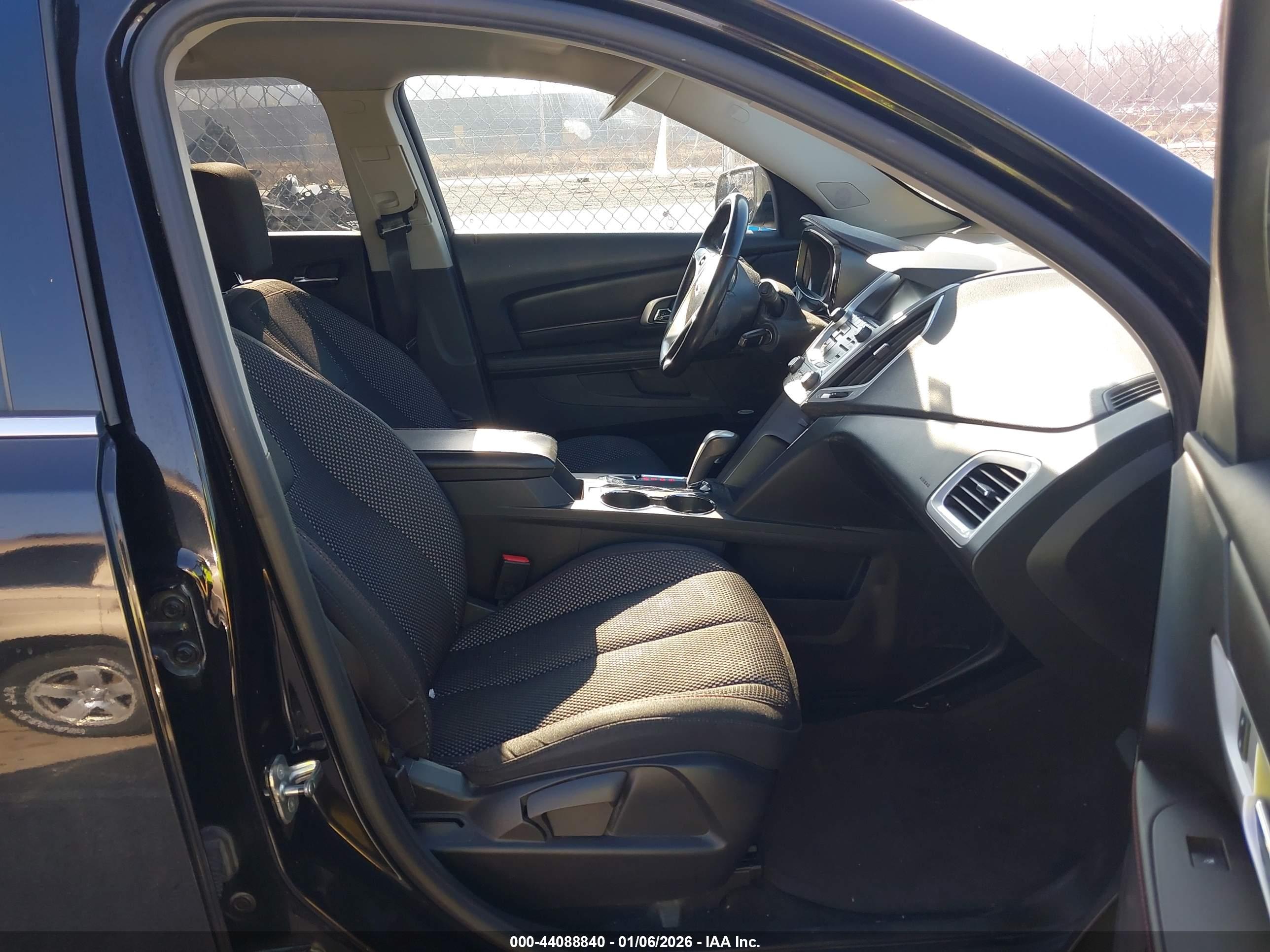 GMC TERRAIN image 5