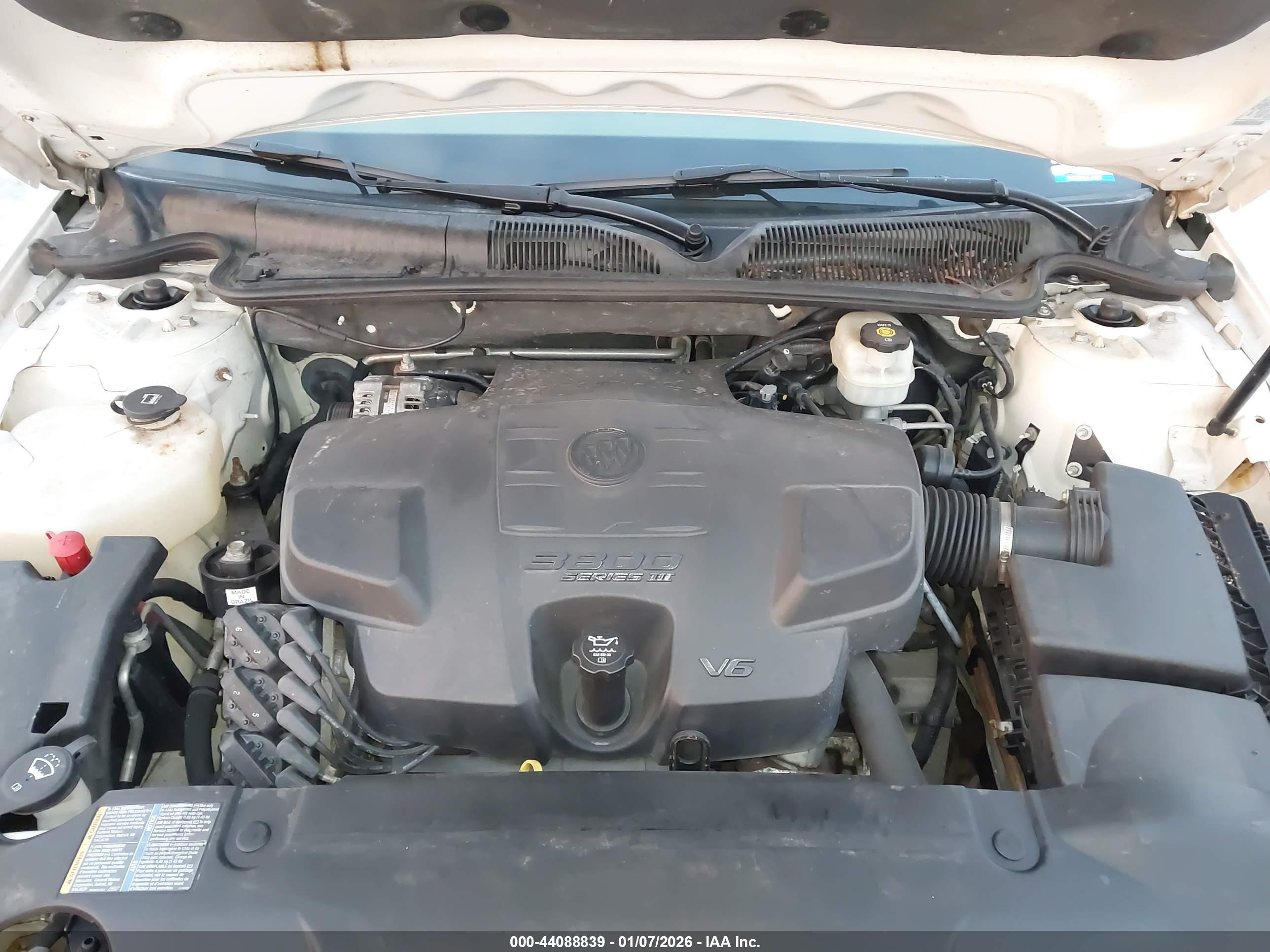 BUICK LUCERNE image 10