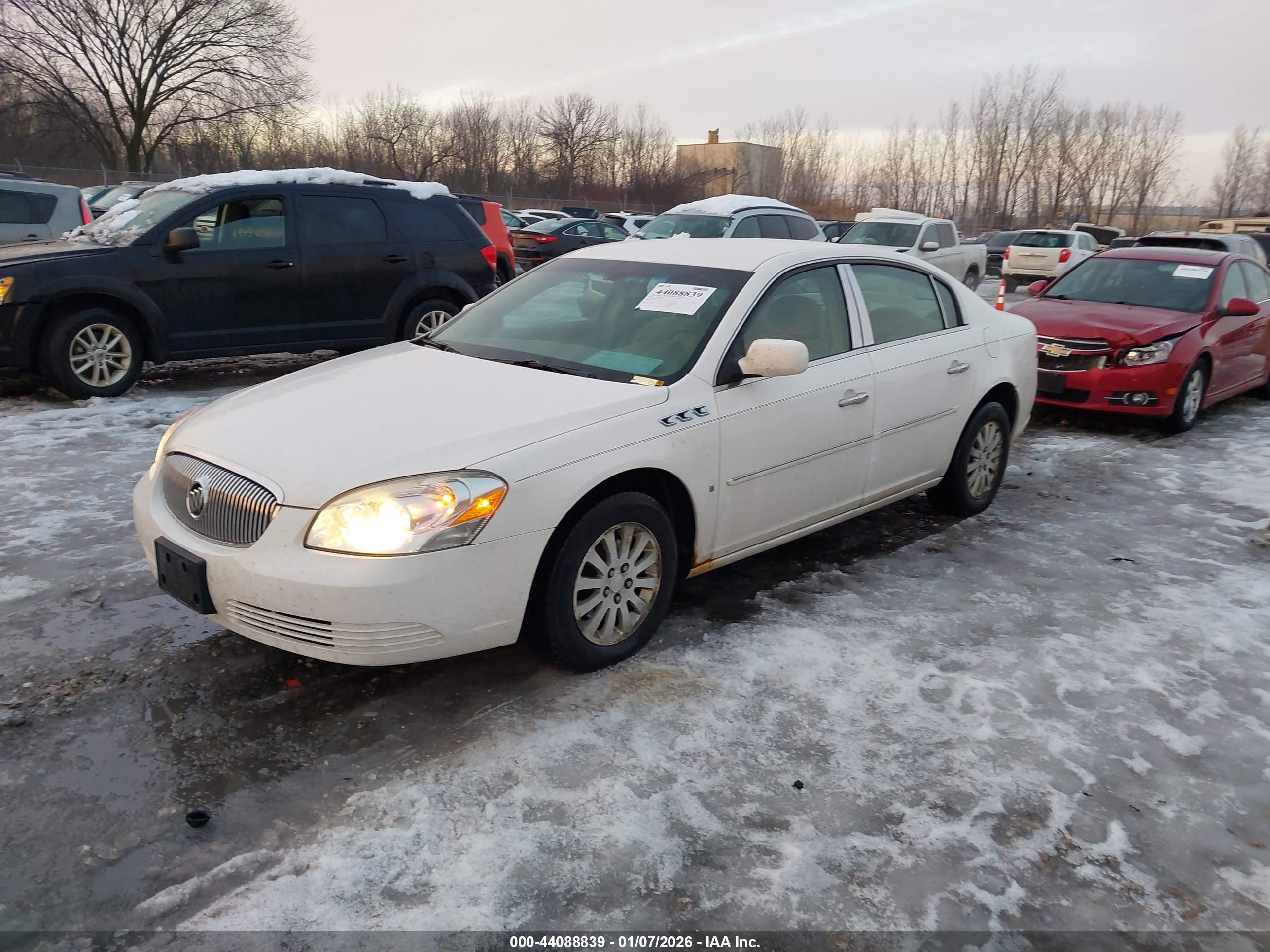 BUICK LUCERNE image 2