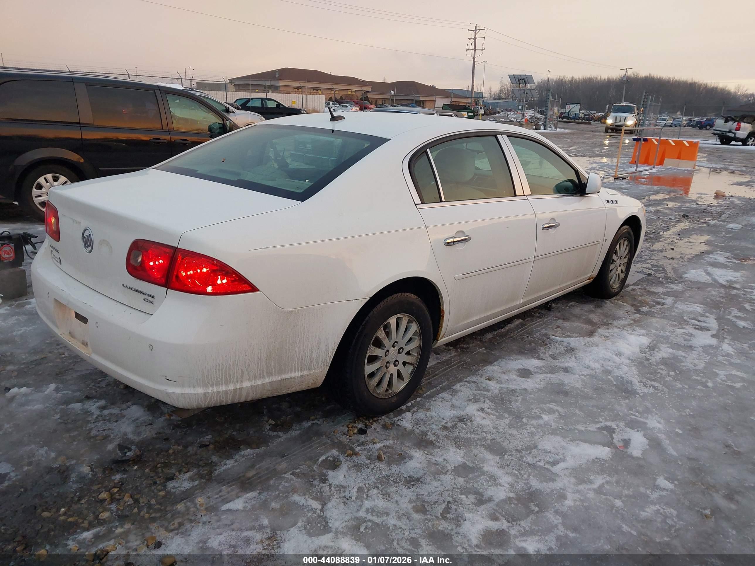 BUICK LUCERNE image 4