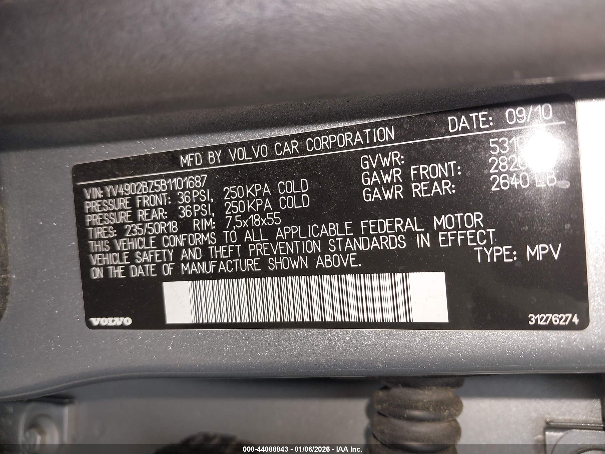 VOLVO XC70 image 9