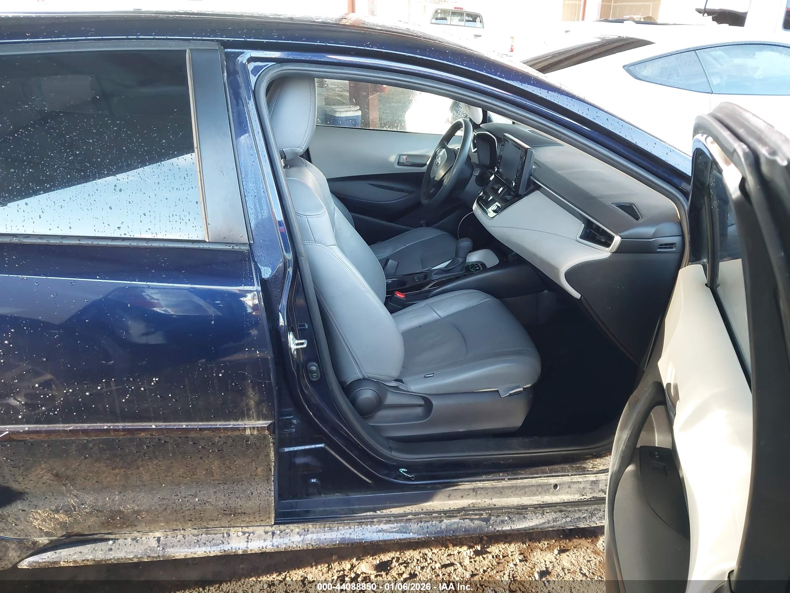 TOYOTA COROLLA image 5