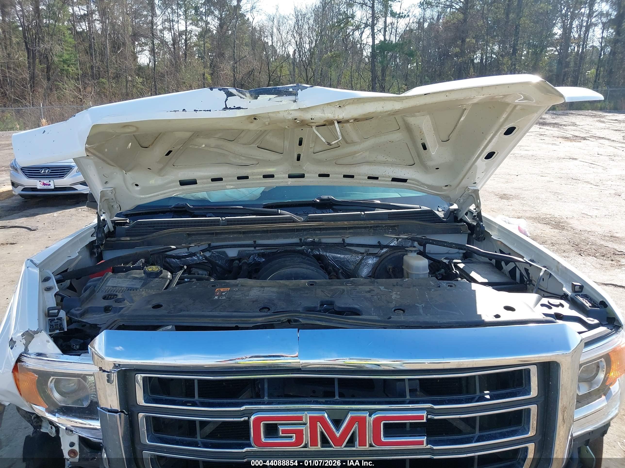 GMC SIERRA image 10