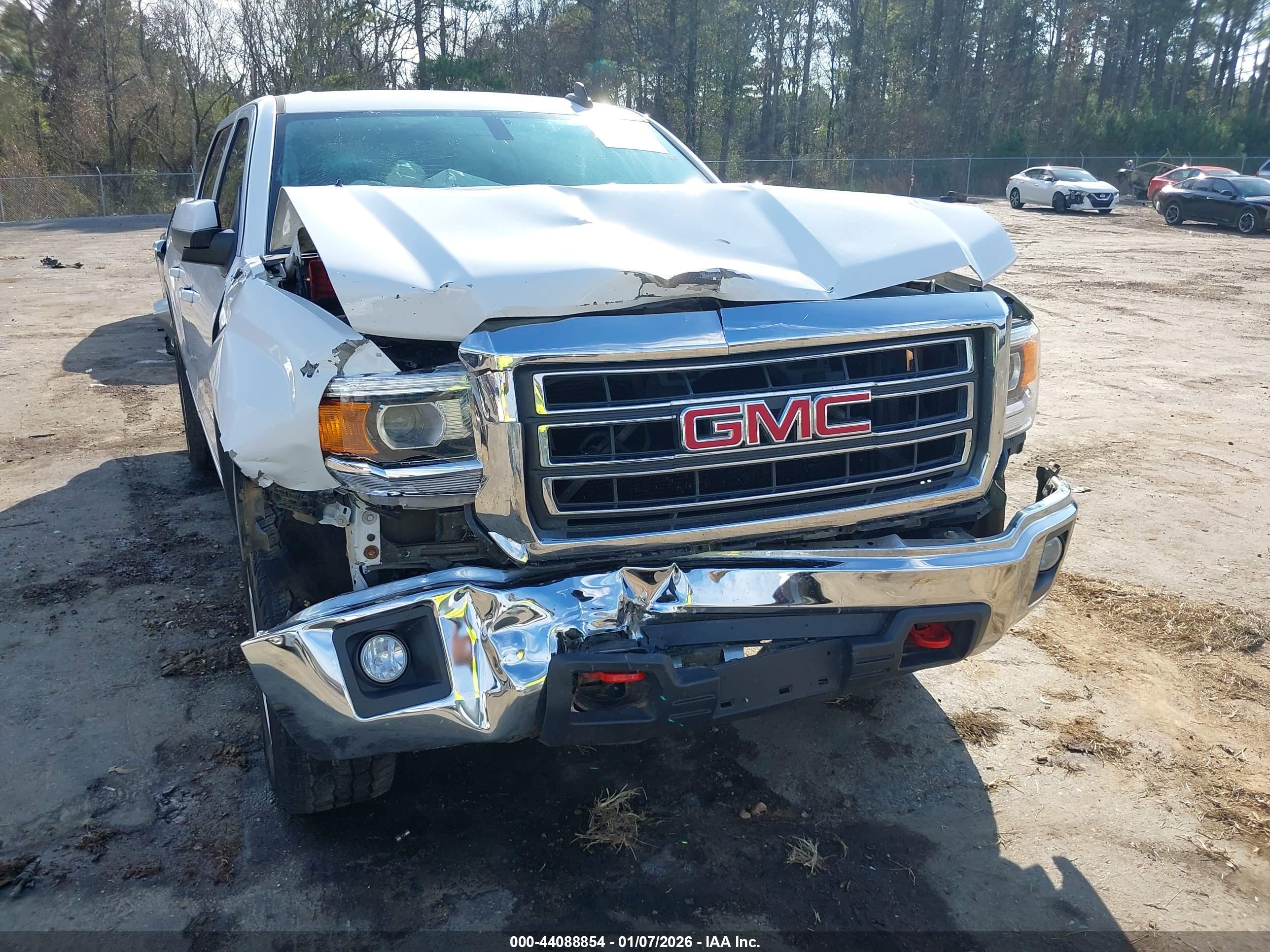 GMC SIERRA image 6