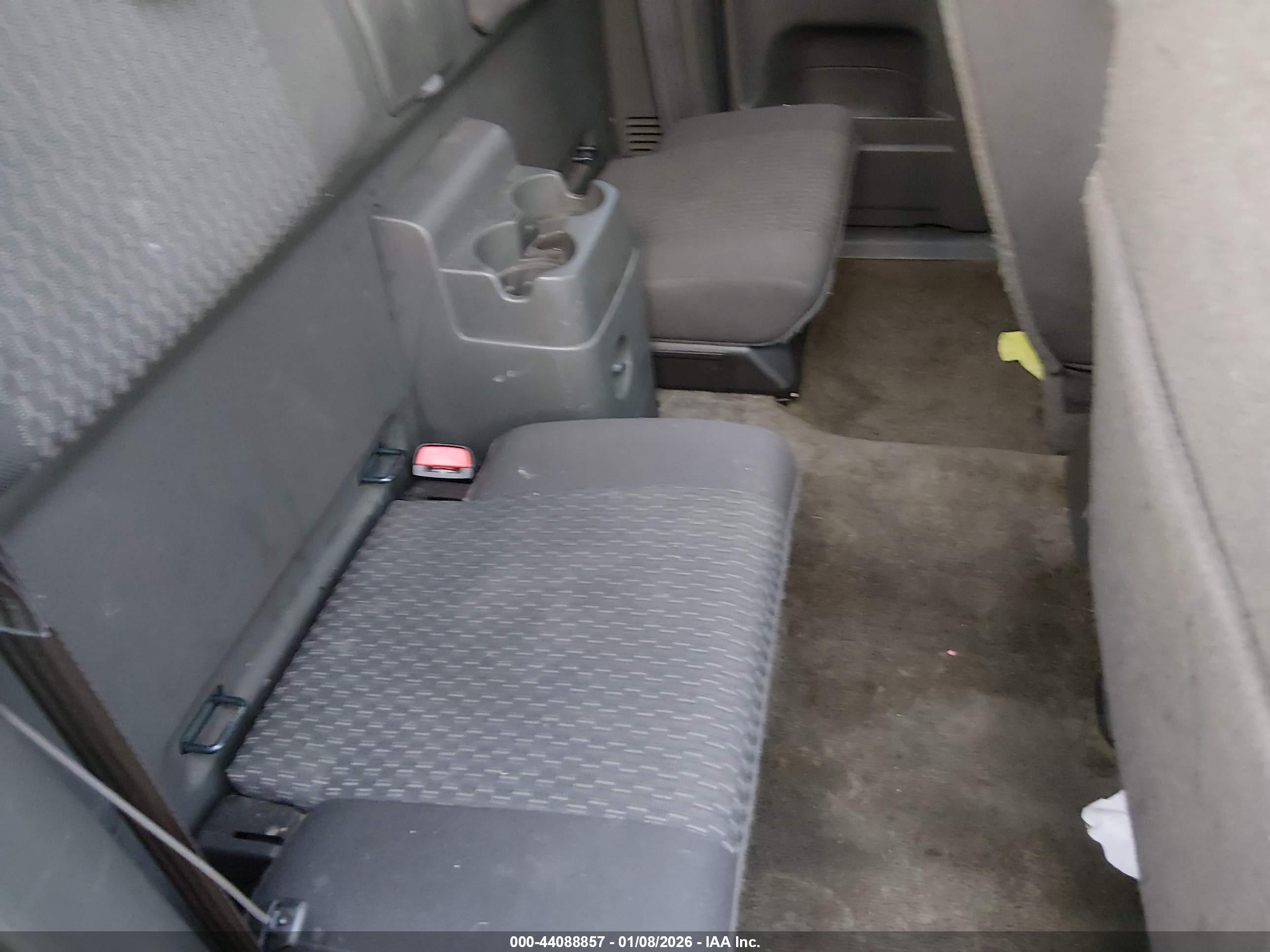 GMC CANYON image 8