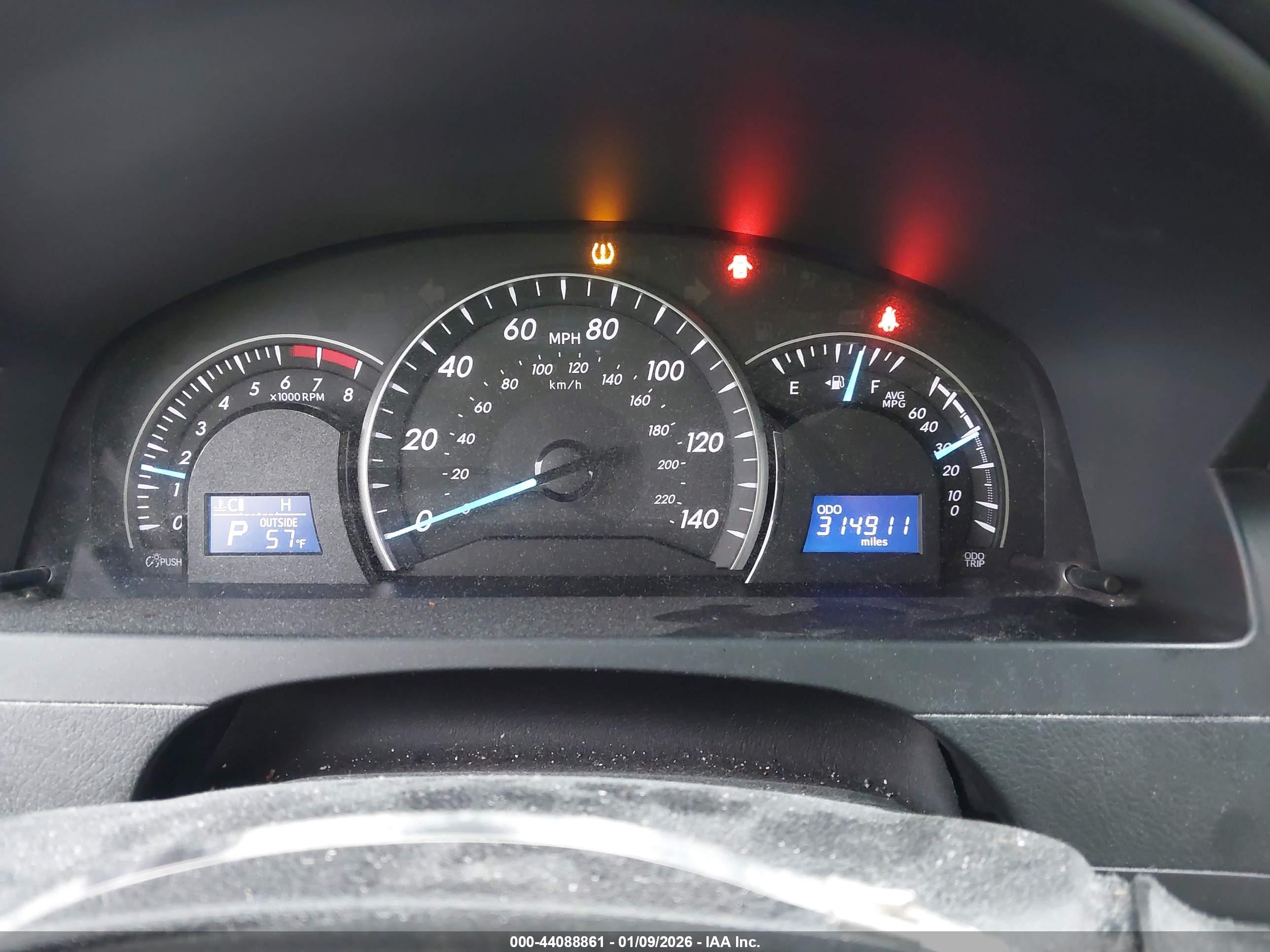 TOYOTA CAMRY image 7
