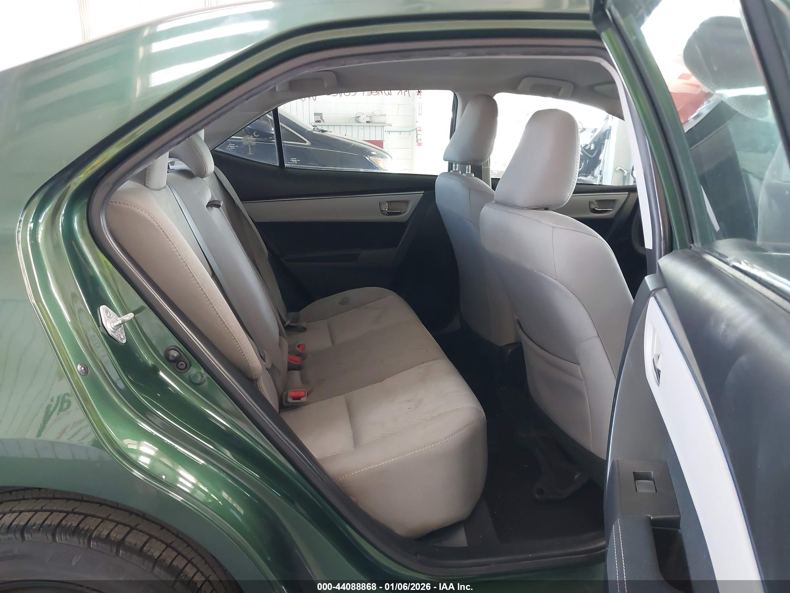 TOYOTA COROLLA image 8