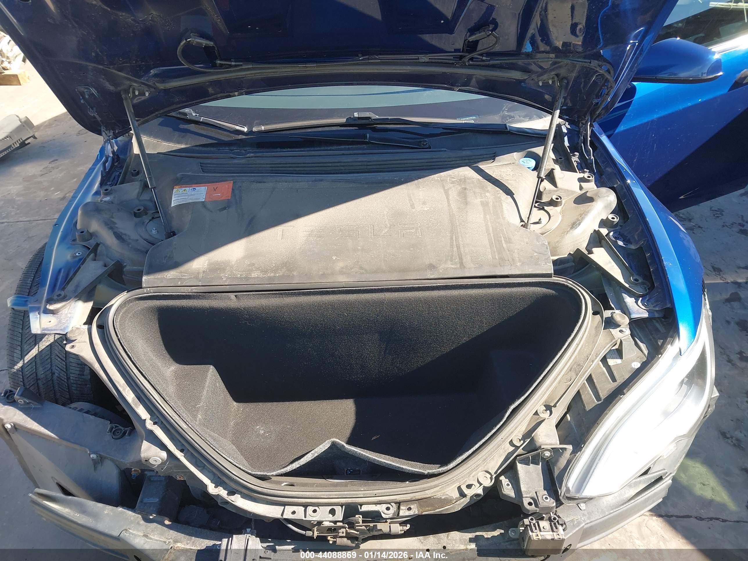 TESLA MODEL image 10