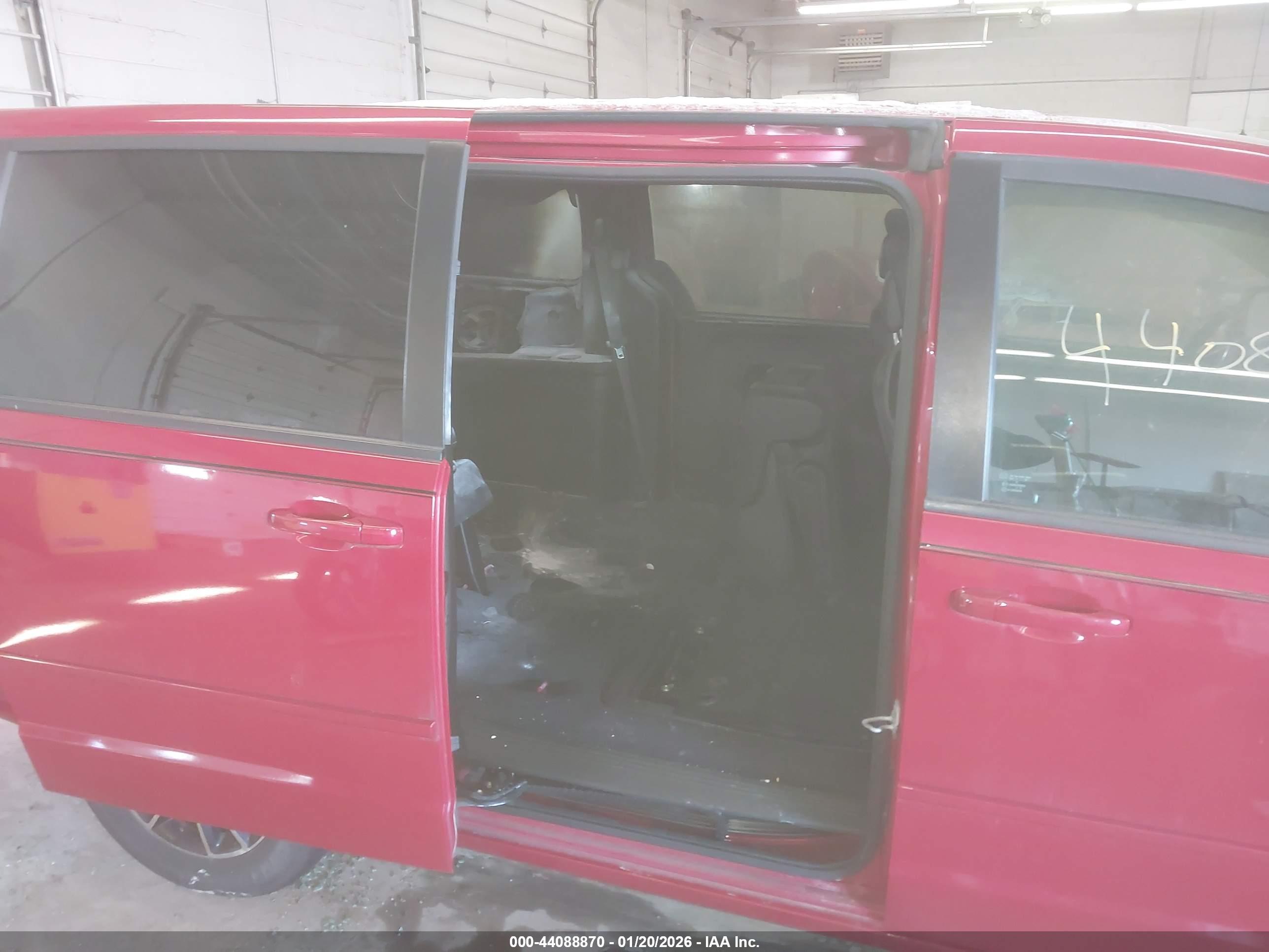DODGE GRAND image 8