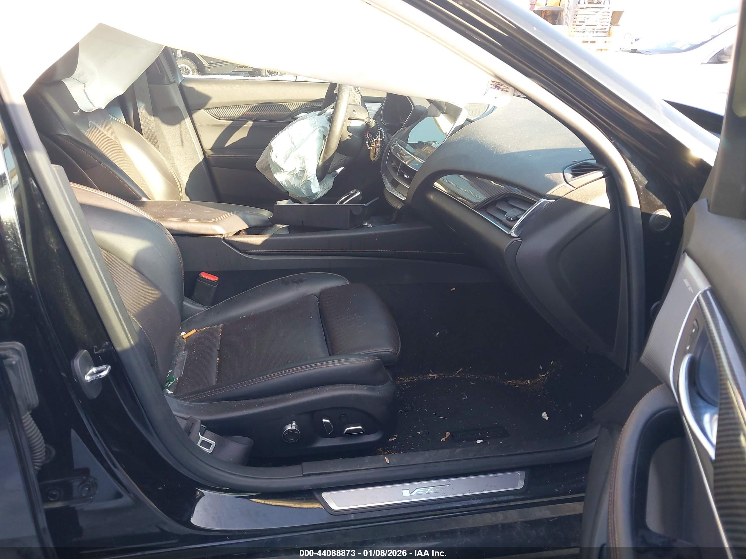 CADILLAC CT5-V image 5