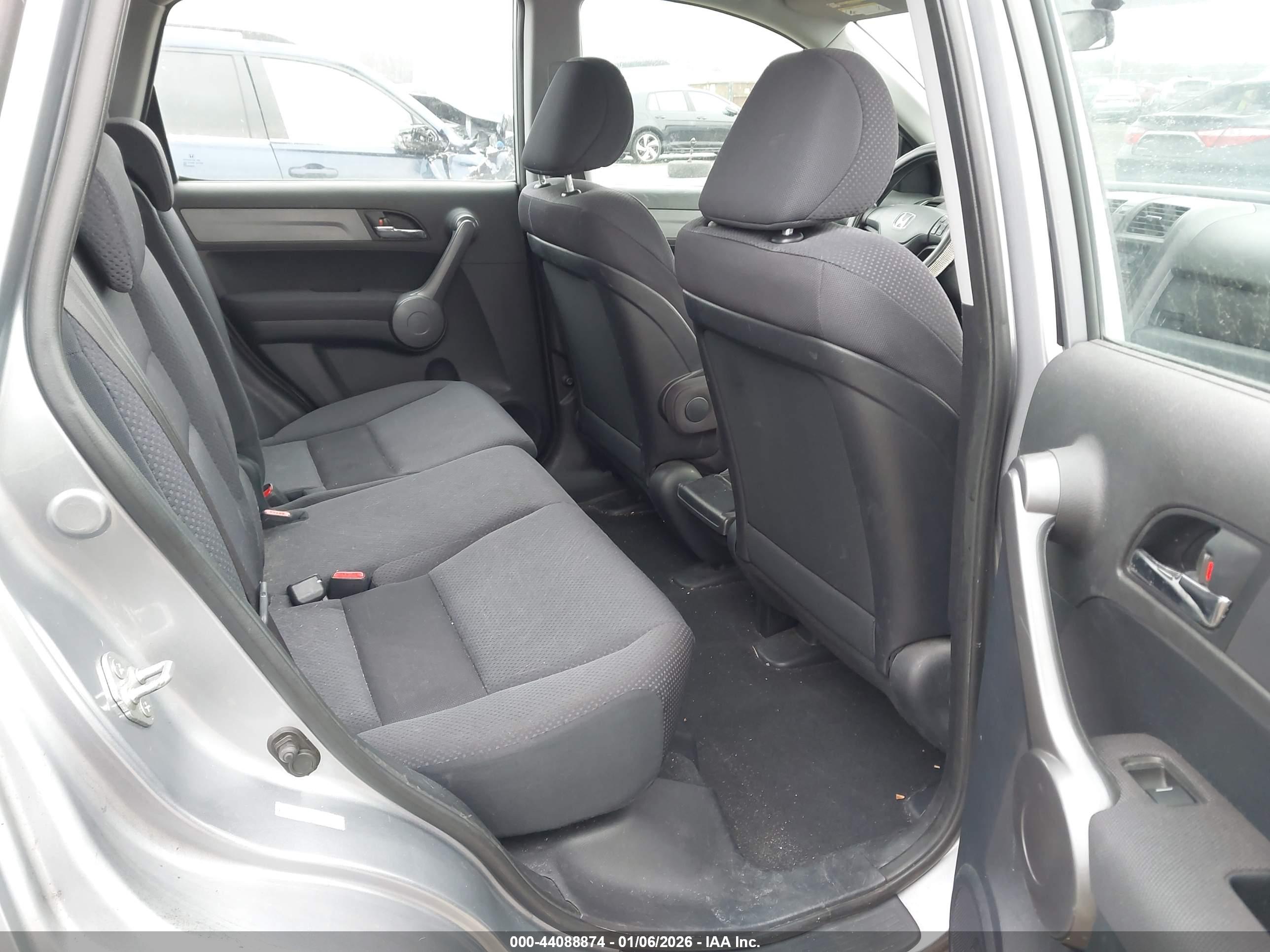 HONDA CR-V image 8