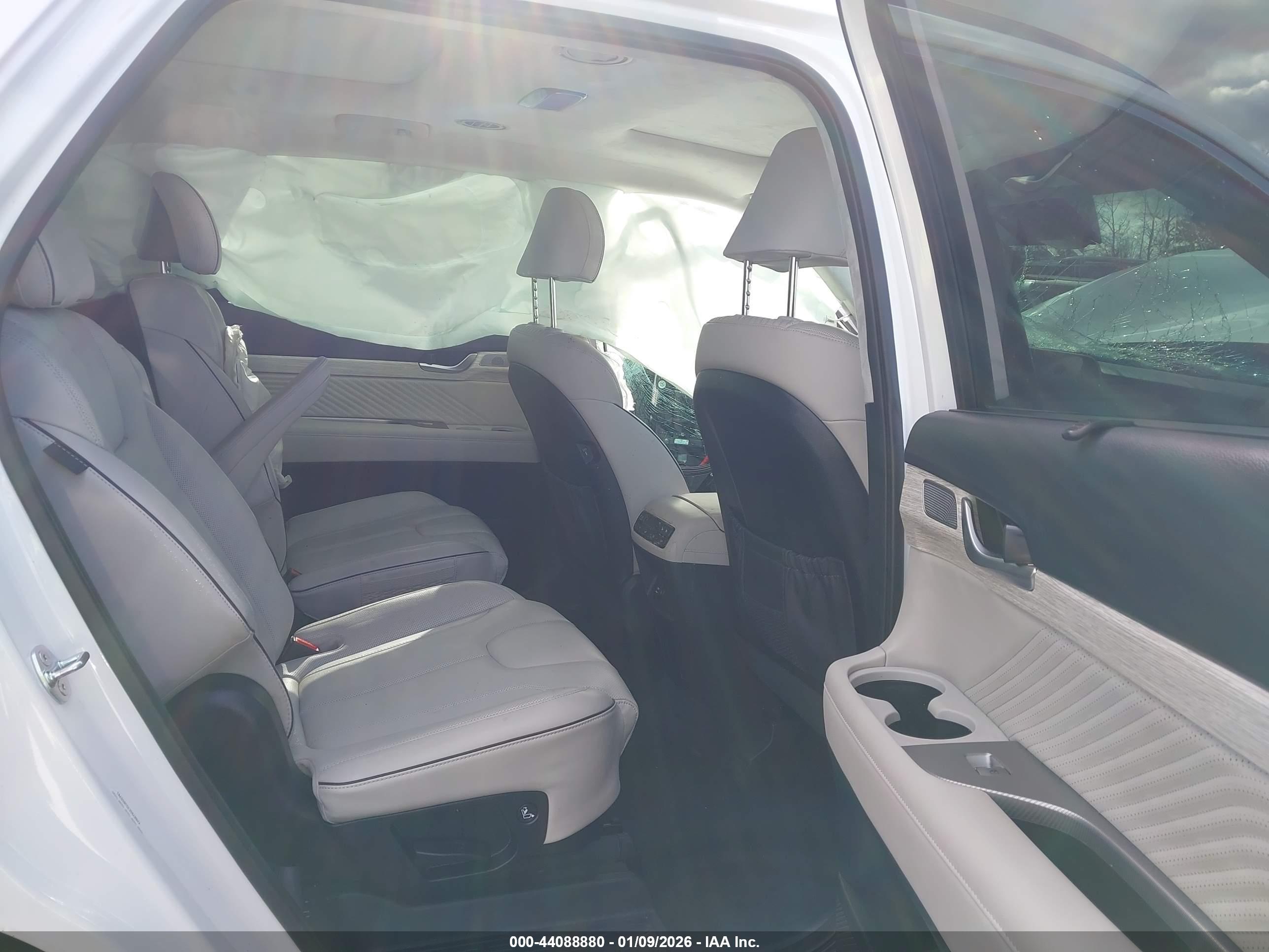 HYUNDAI PALISADE image 8
