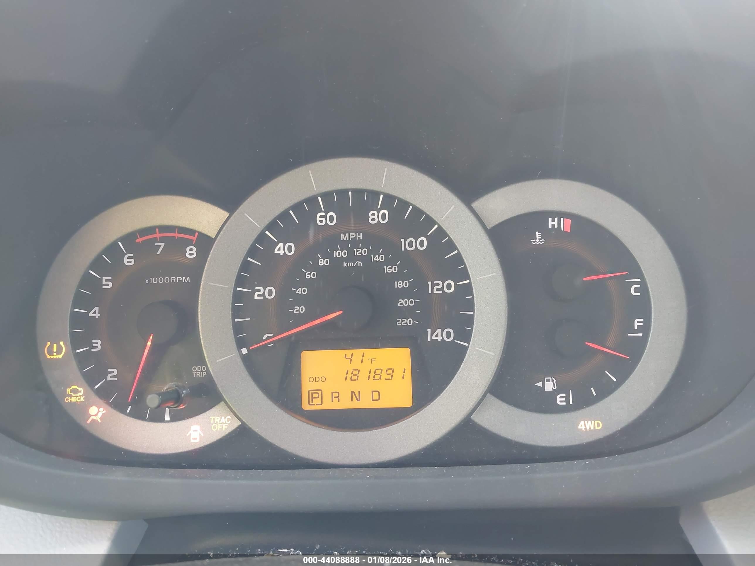 TOYOTA RAV4 image 7