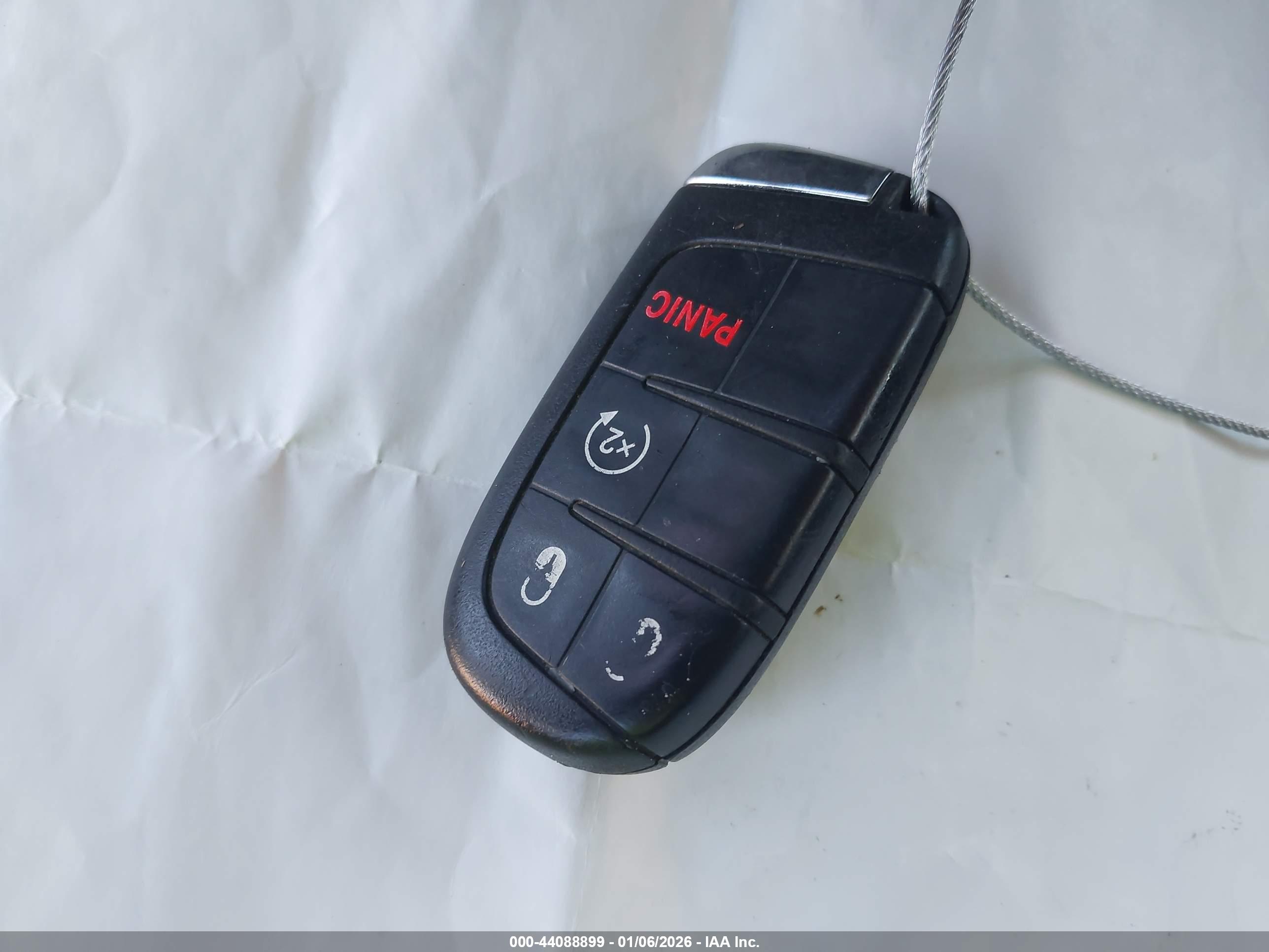 JEEP RENEGADE image 11