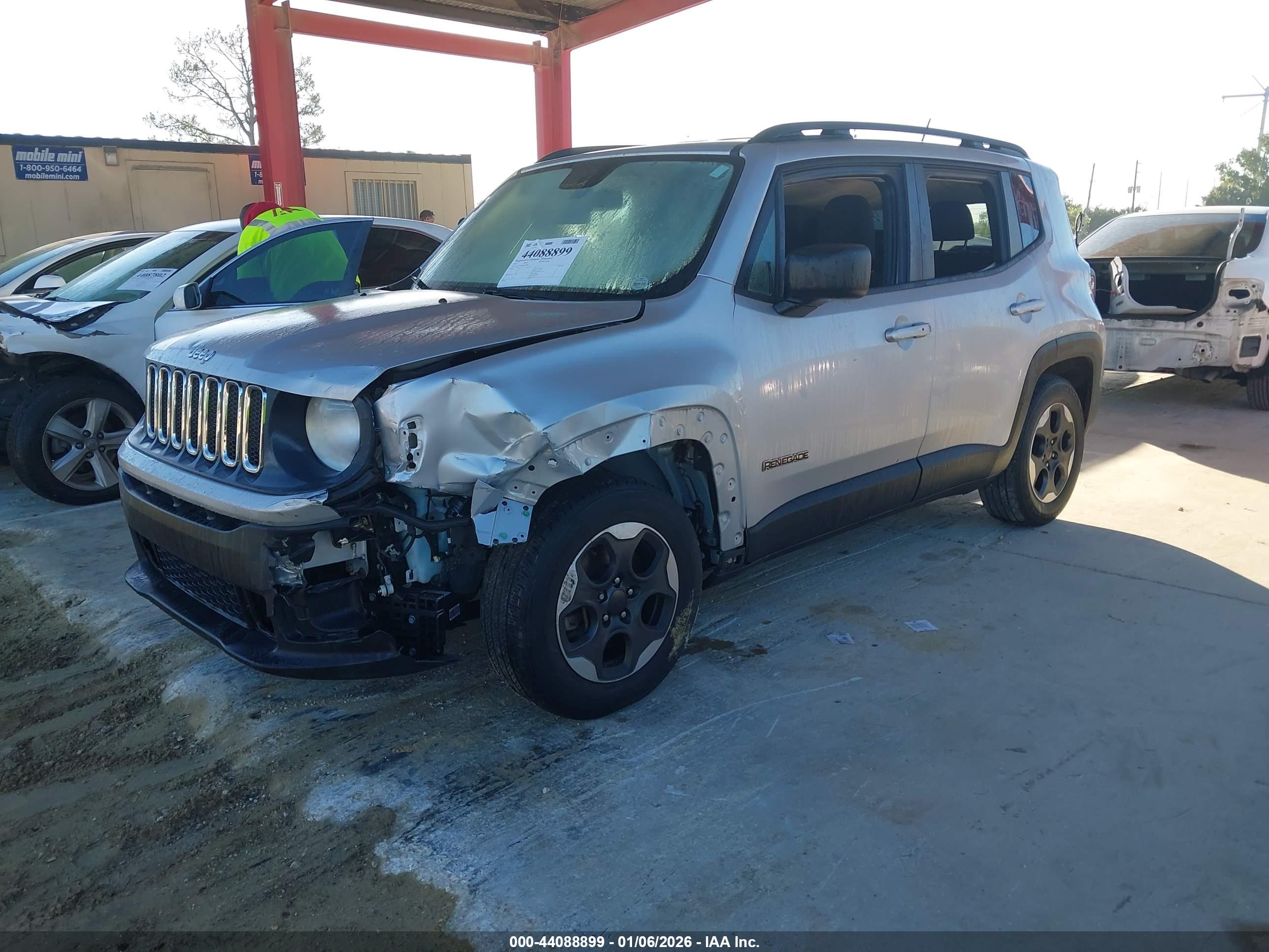 JEEP RENEGADE image 2