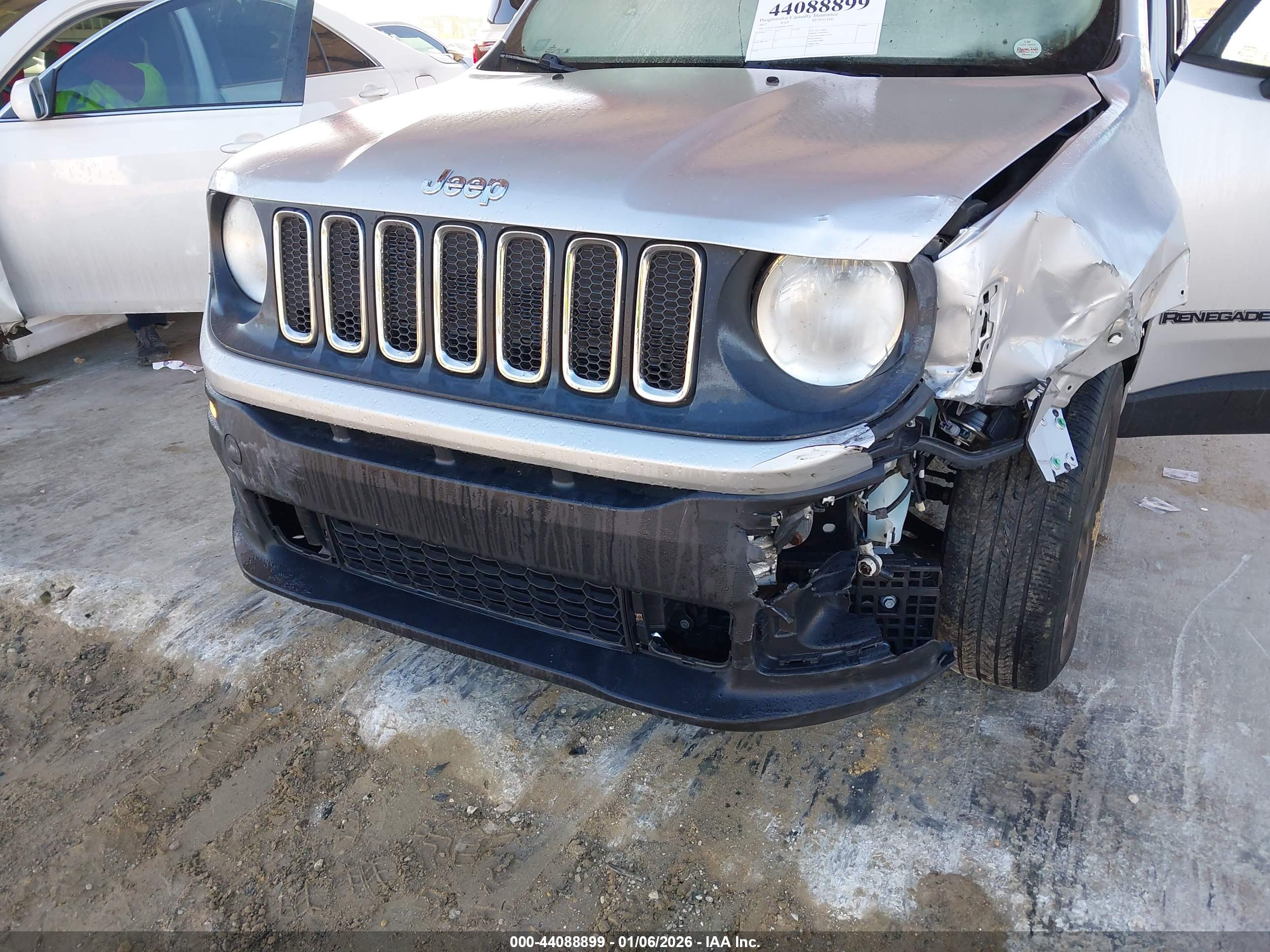 JEEP RENEGADE image 6