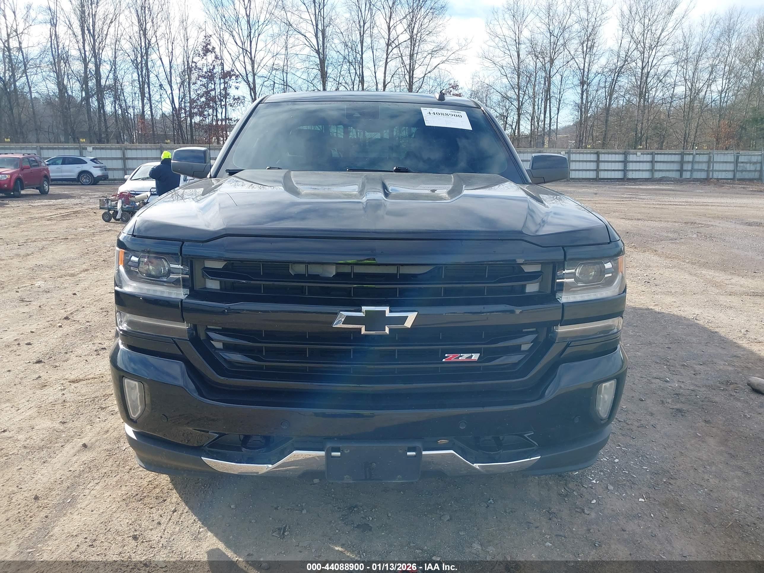 CHEVROLET SILVERADO image 6