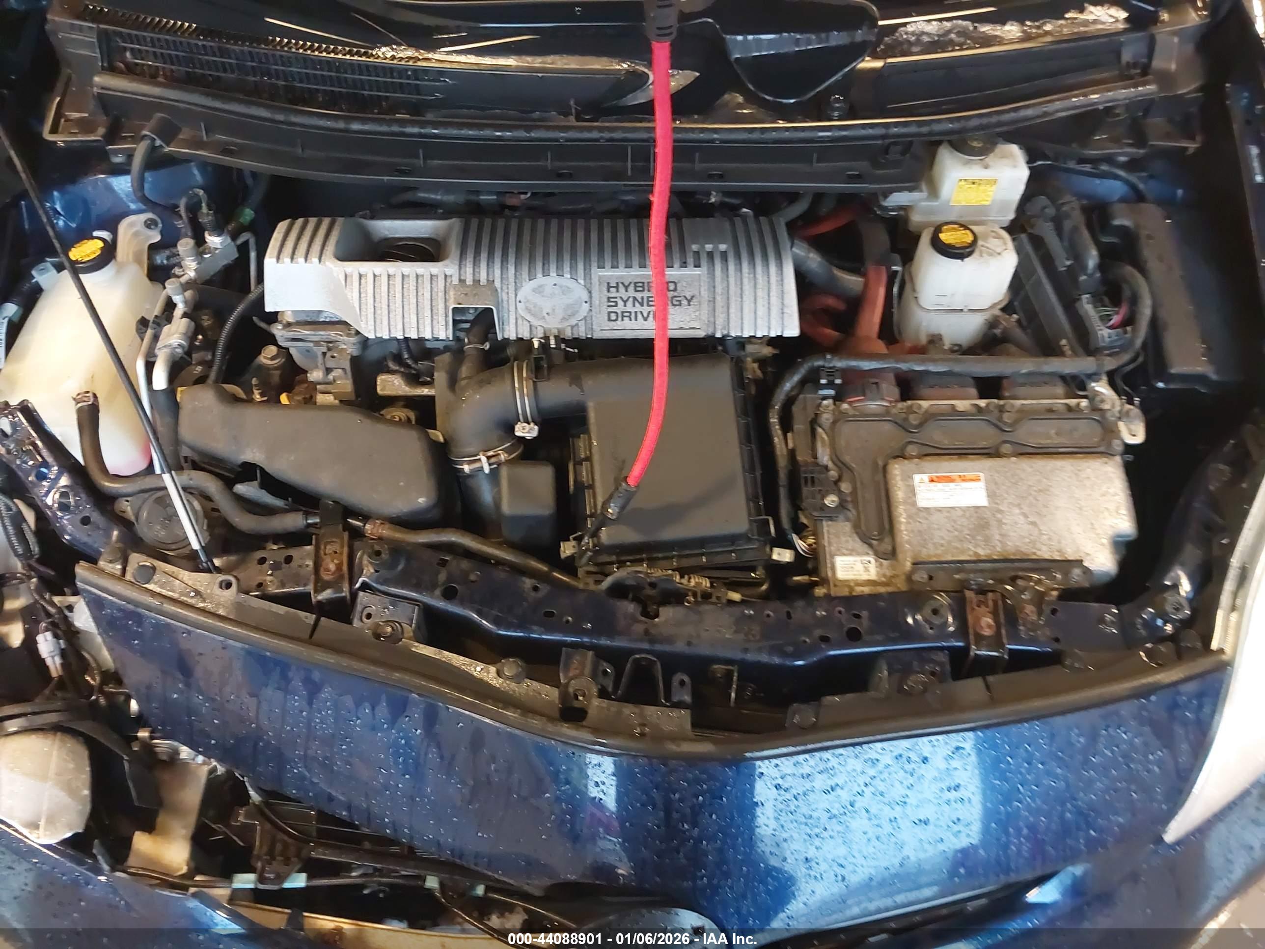 TOYOTA PRIUS image 10